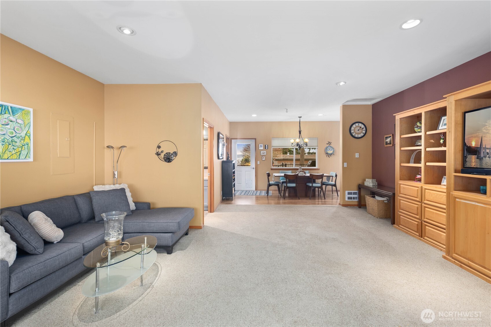 18612 98th Avenue NW