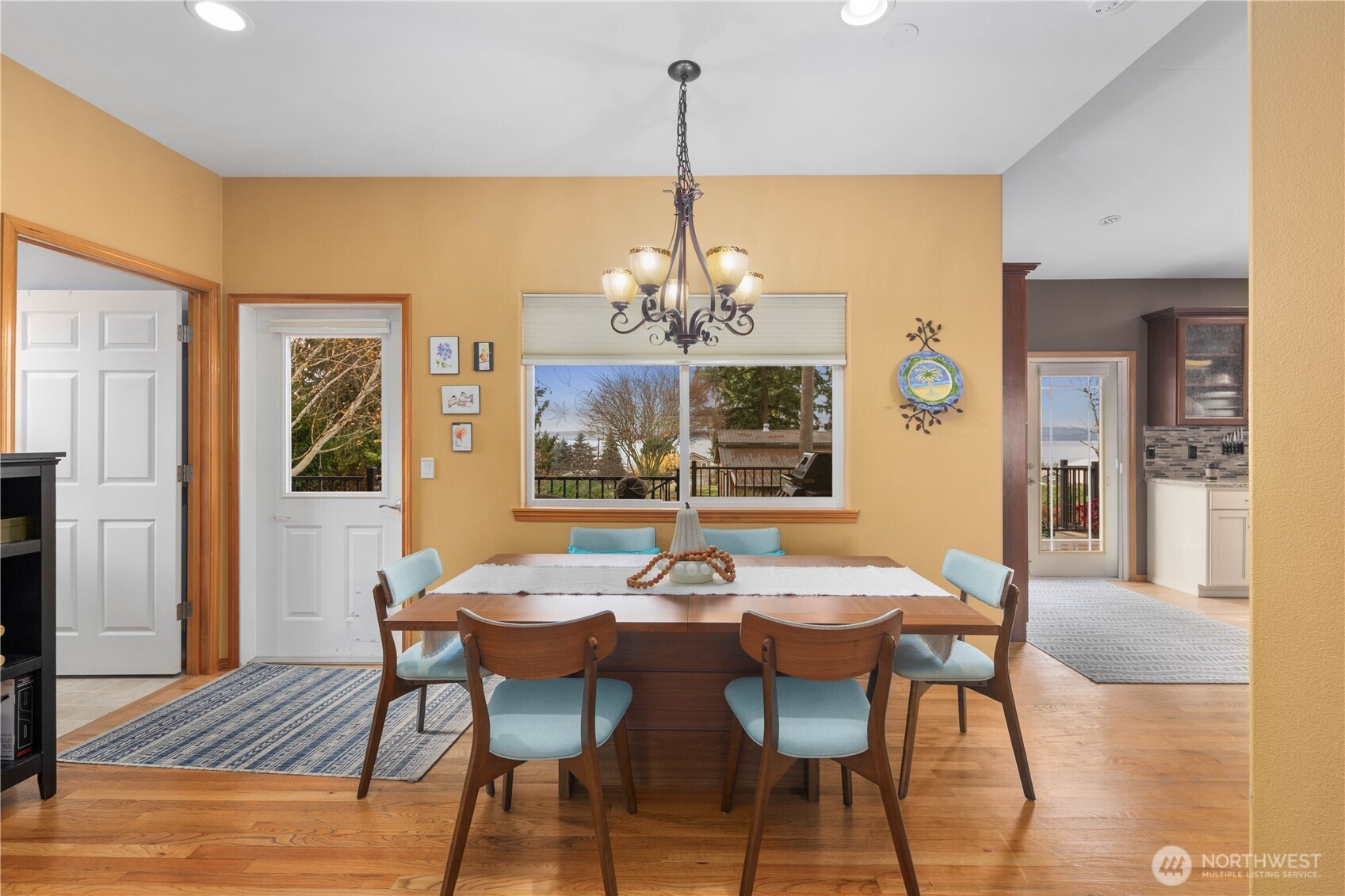 18612 98th Avenue NW