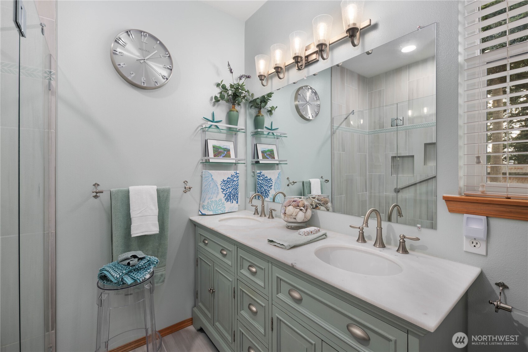 18612 98th Avenue NW