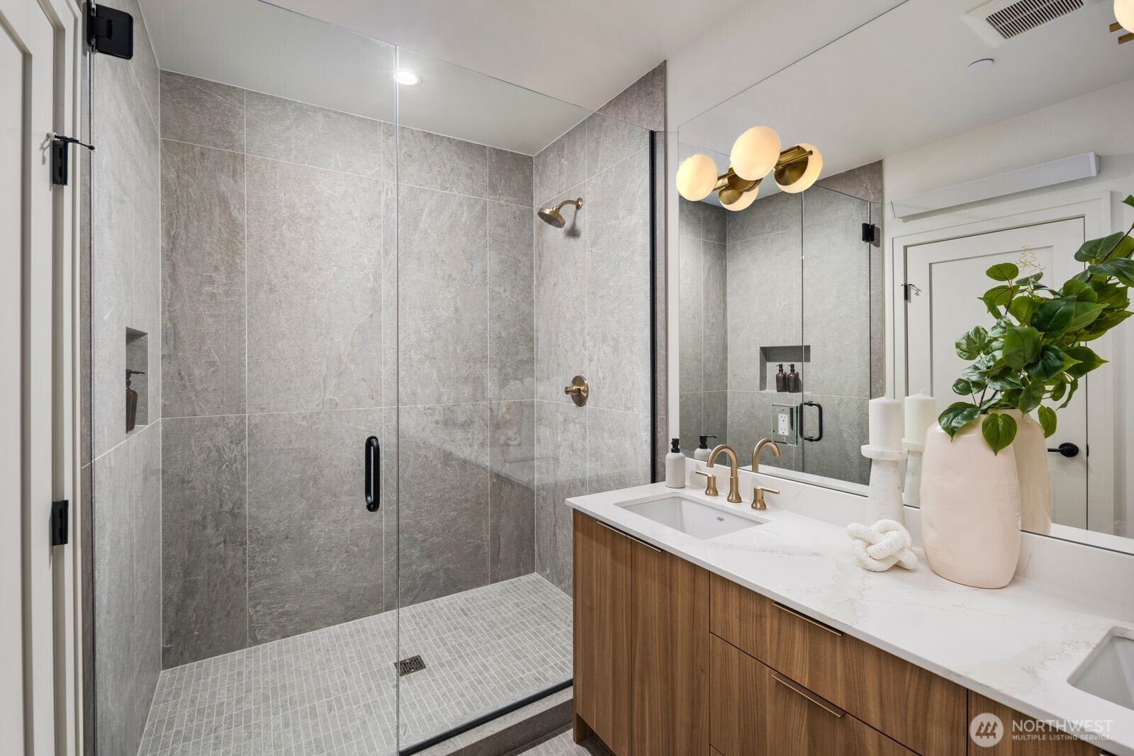 614 Pine Park S Unit: C101