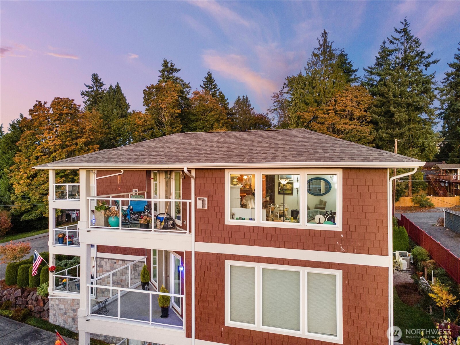 658 Glen Street Unit: 302