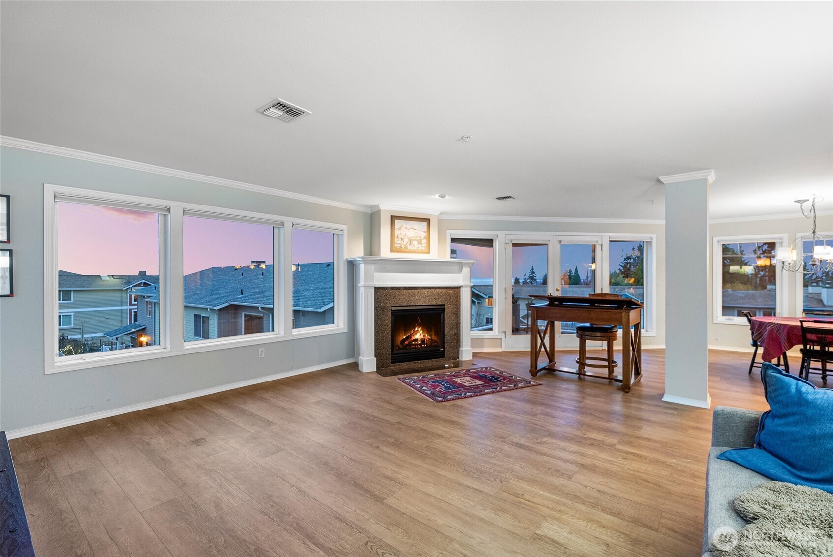 658 Glen Street Unit: 302