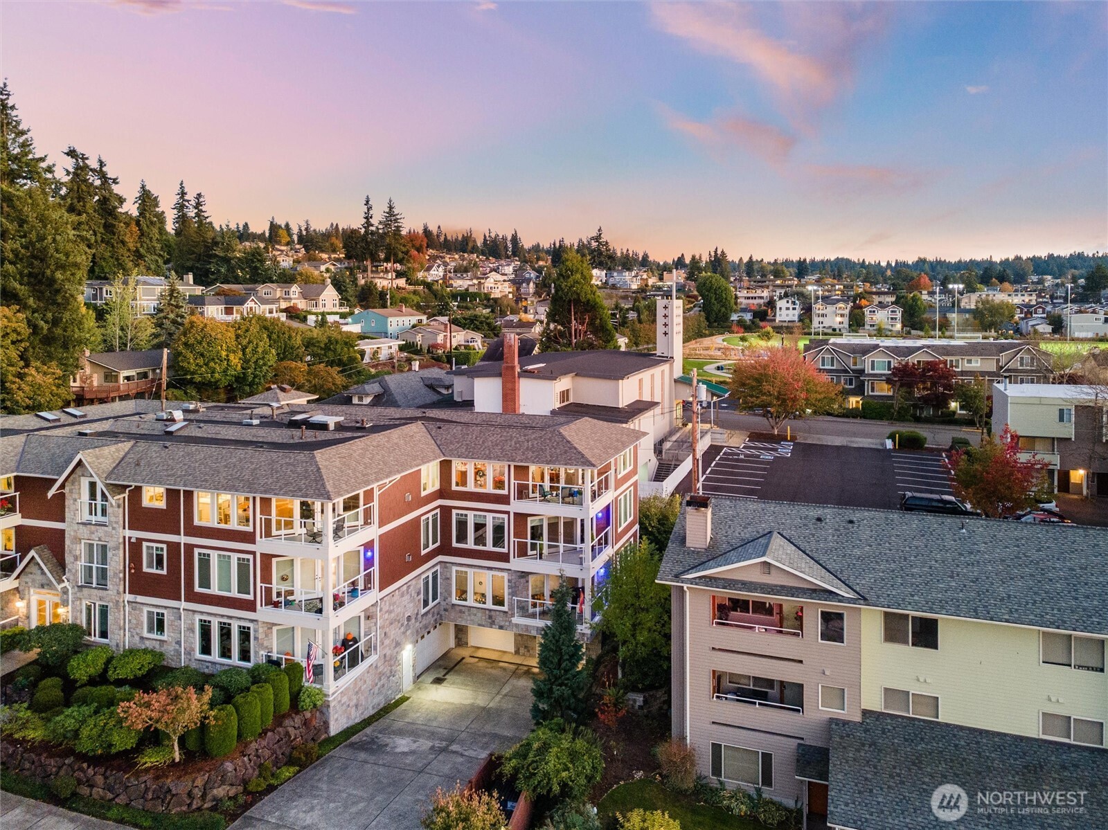 658 Glen Street Unit: 302