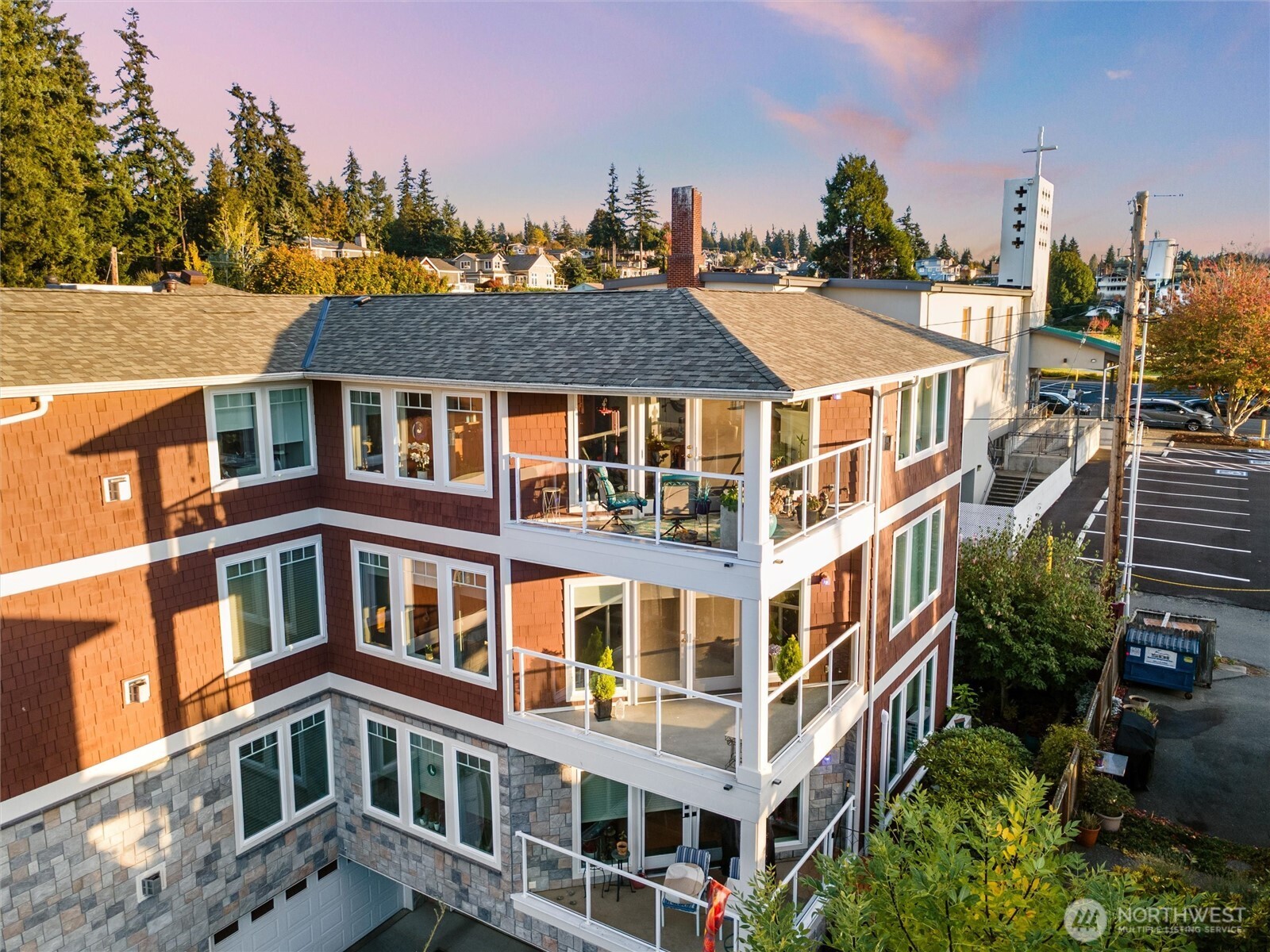 658 Glen Street Unit: 302