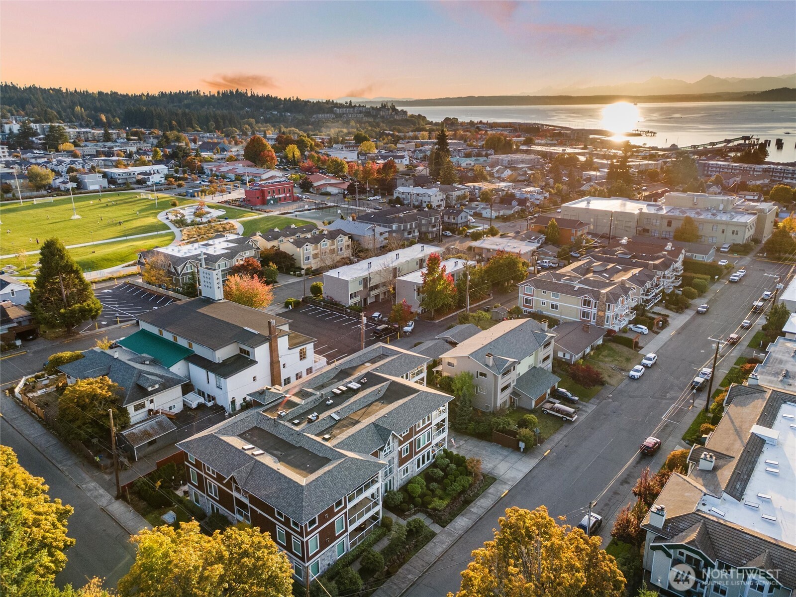 658 Glen Street Unit: 302