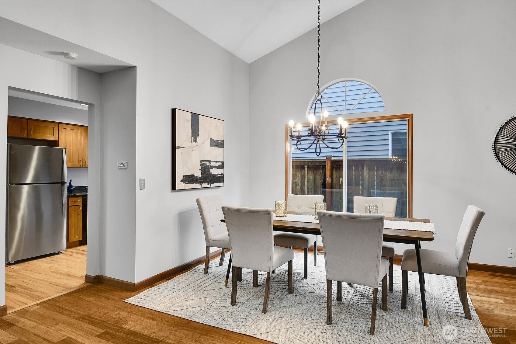 20310 Hollyhills Drive NE