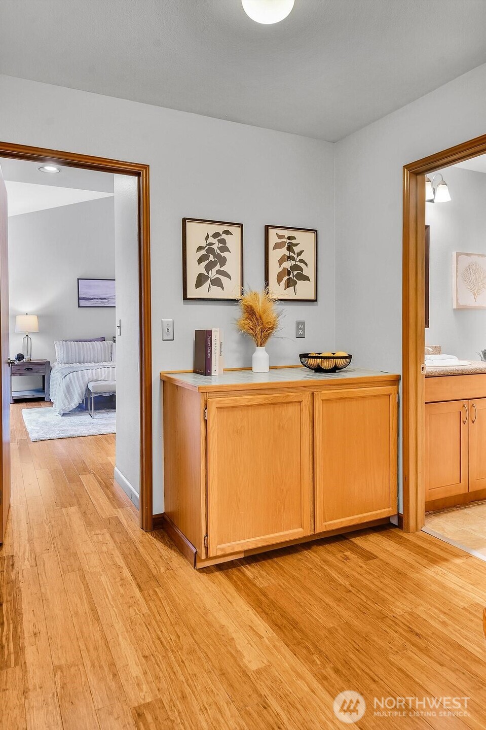 20310 Hollyhills Drive NE