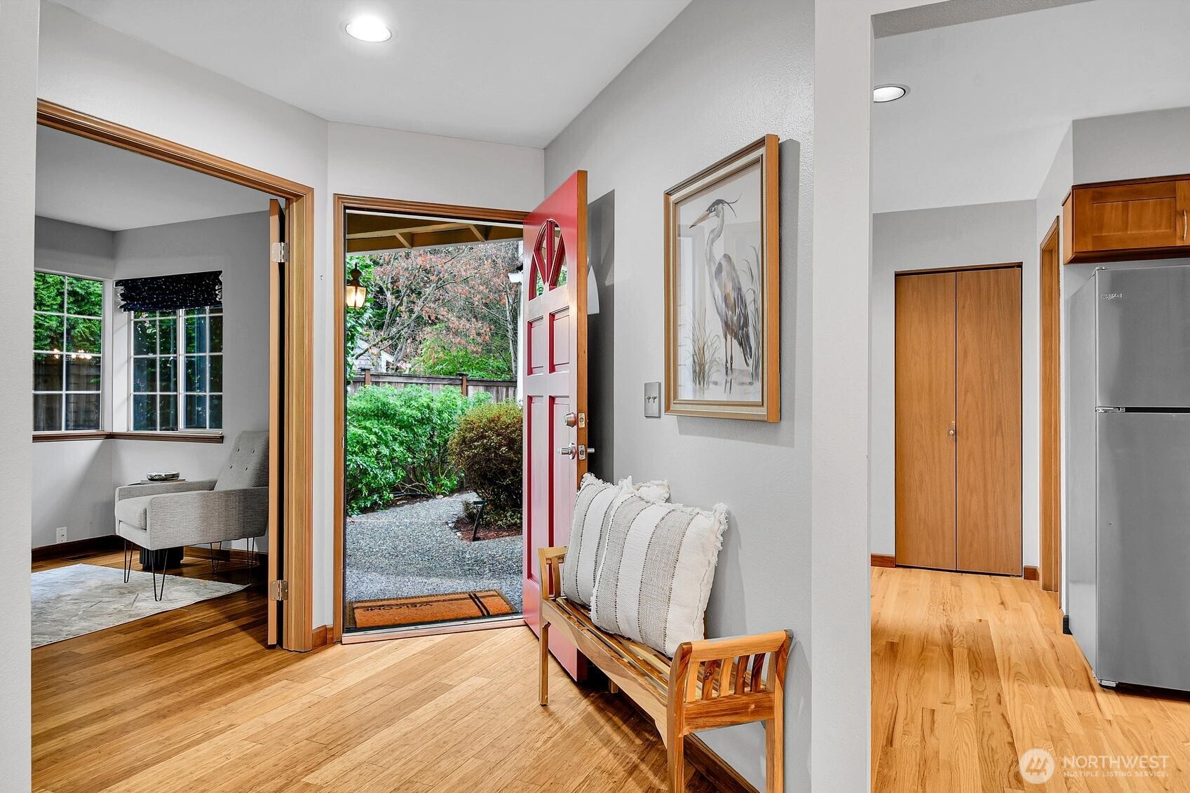 20310 Hollyhills Drive NE