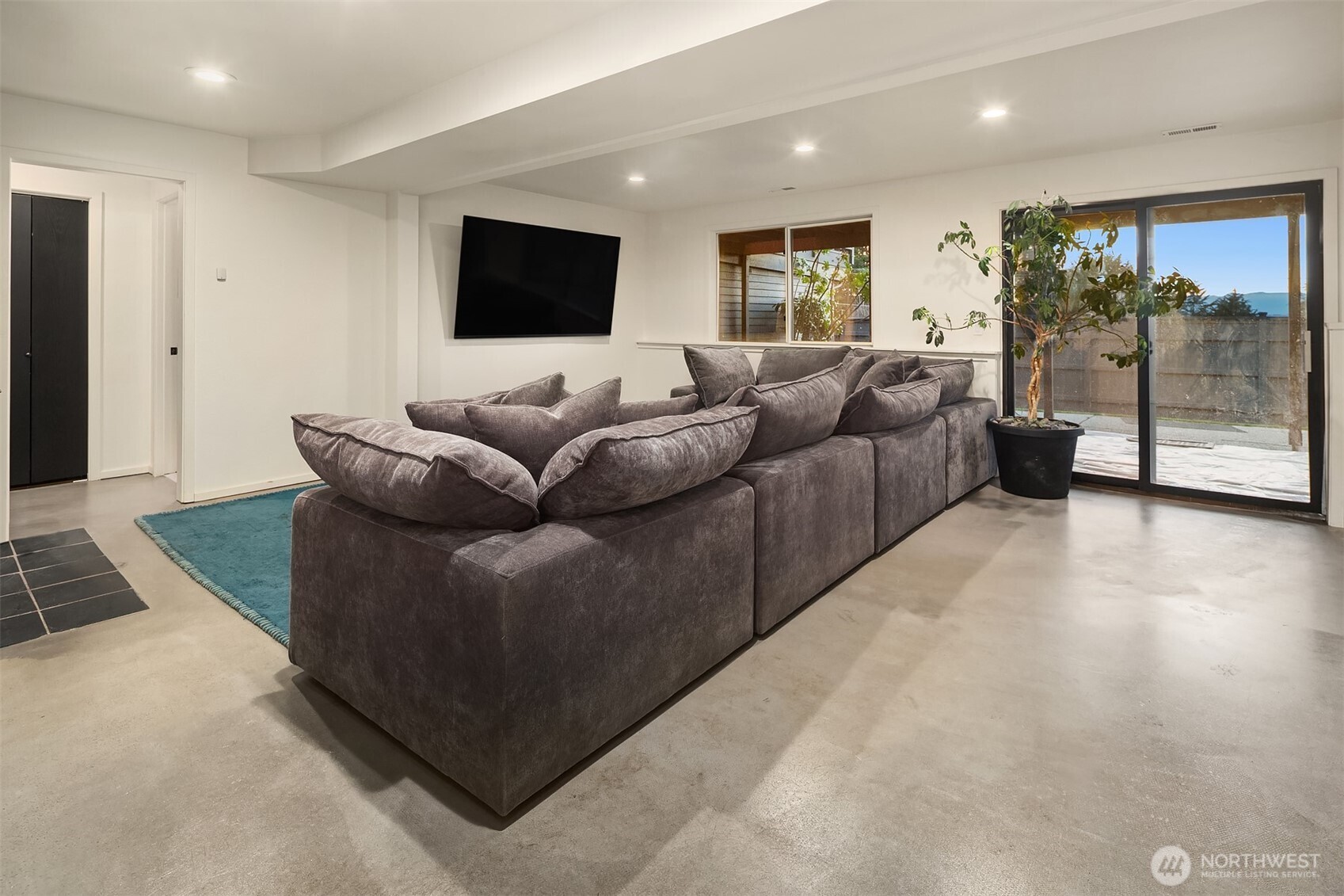 19303 Olympic View Drive