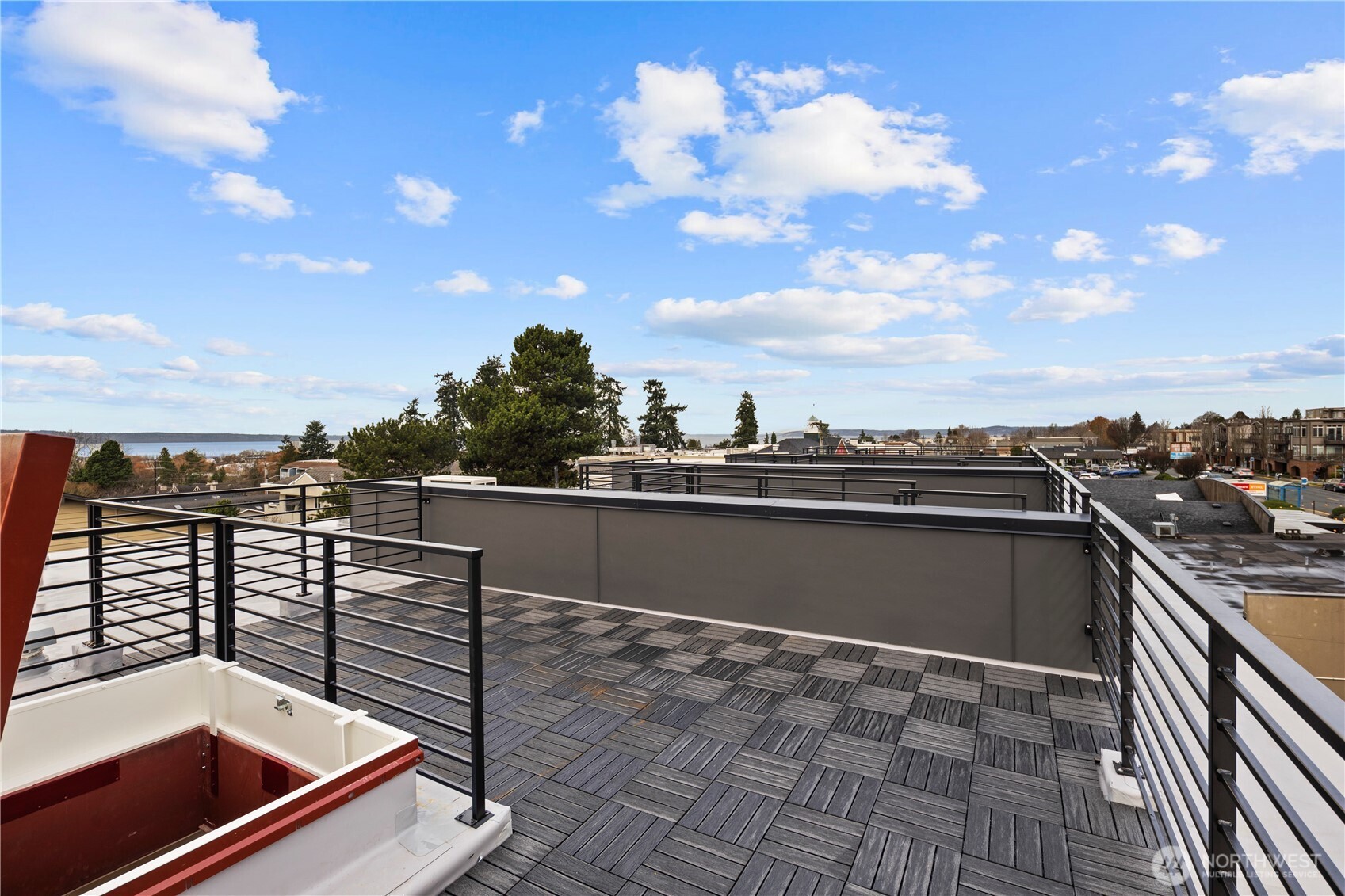 614 5th Avenue S Unit: C107