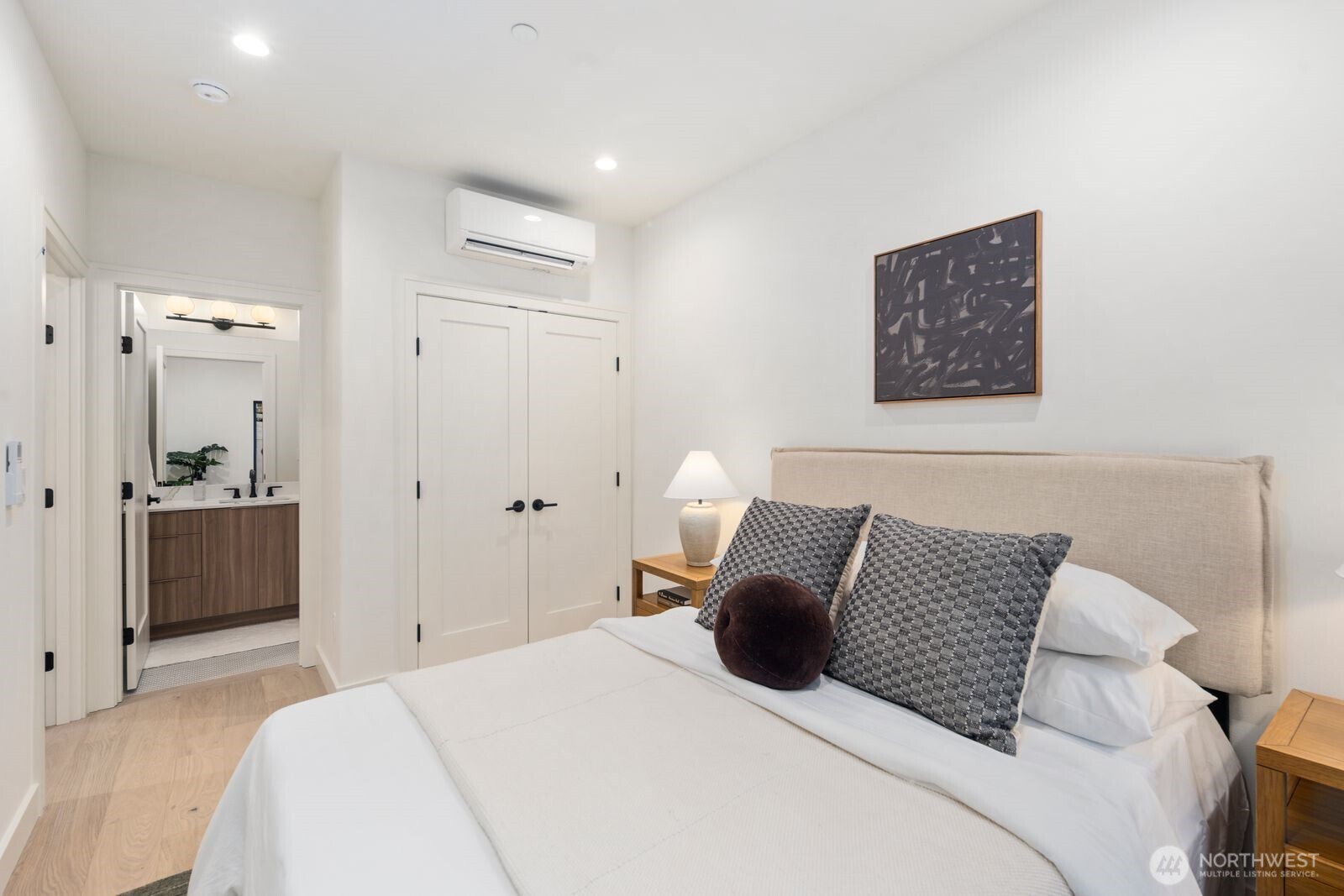 614 5th Avenue S Unit: C107