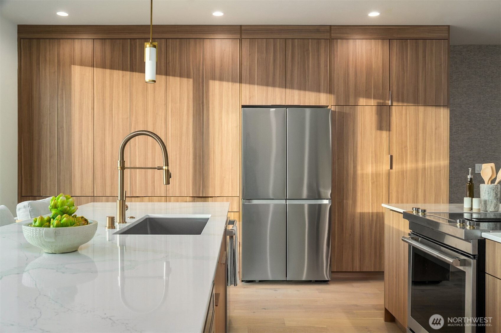 614 5th Avenue S Unit: A103