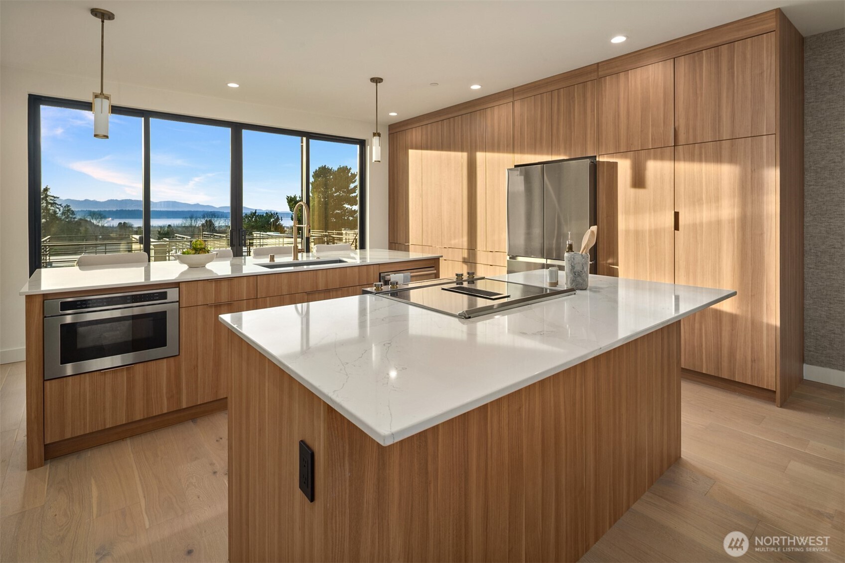 614 5th Avenue S Unit: A103