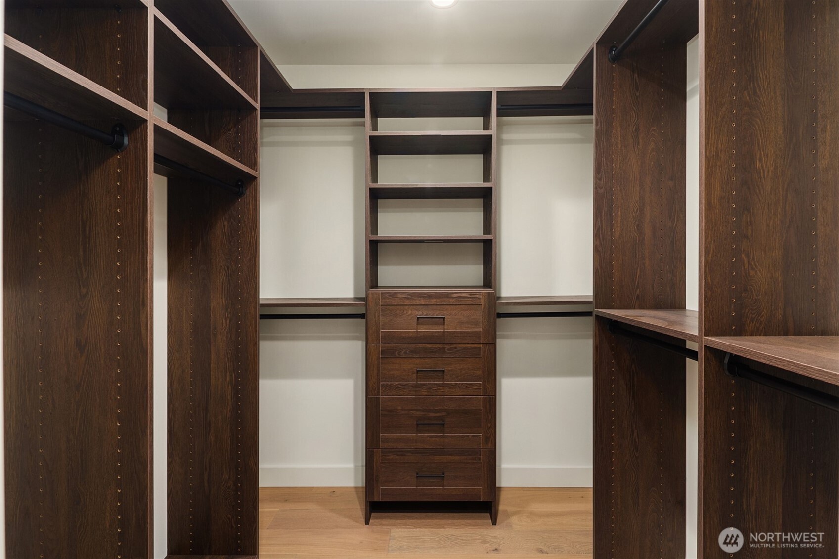 614 5th Avenue S Unit: A103