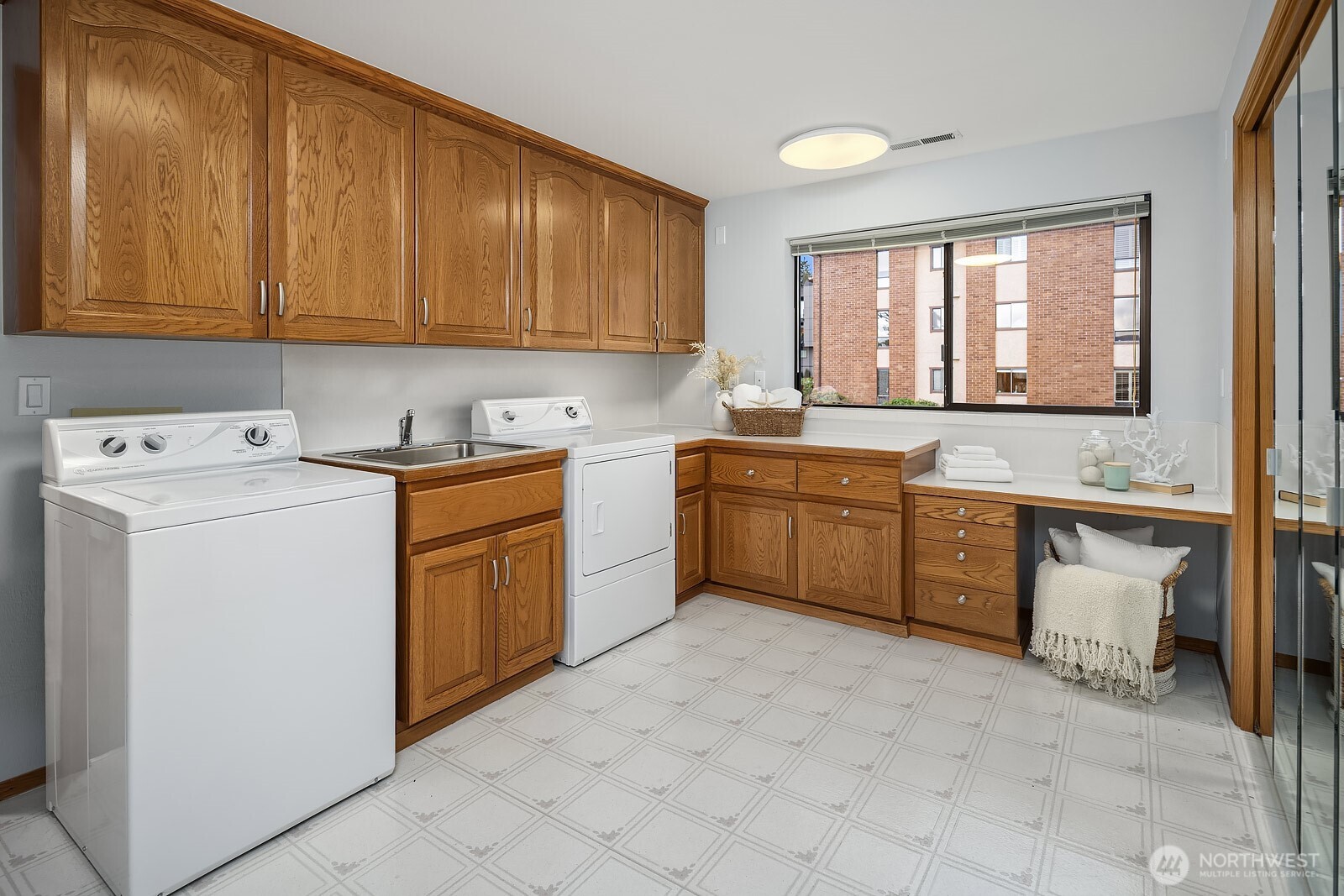 505 Pine Street Unit: 301