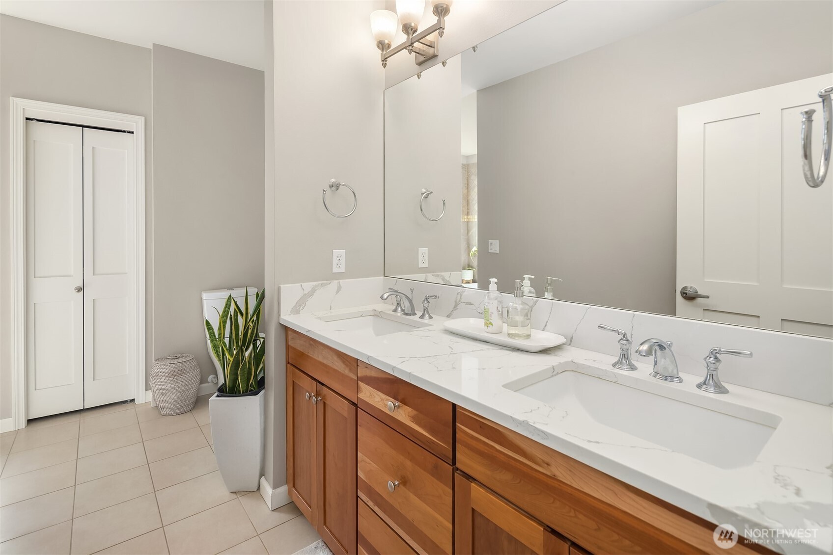 505 5th Avenue S Unit: 205