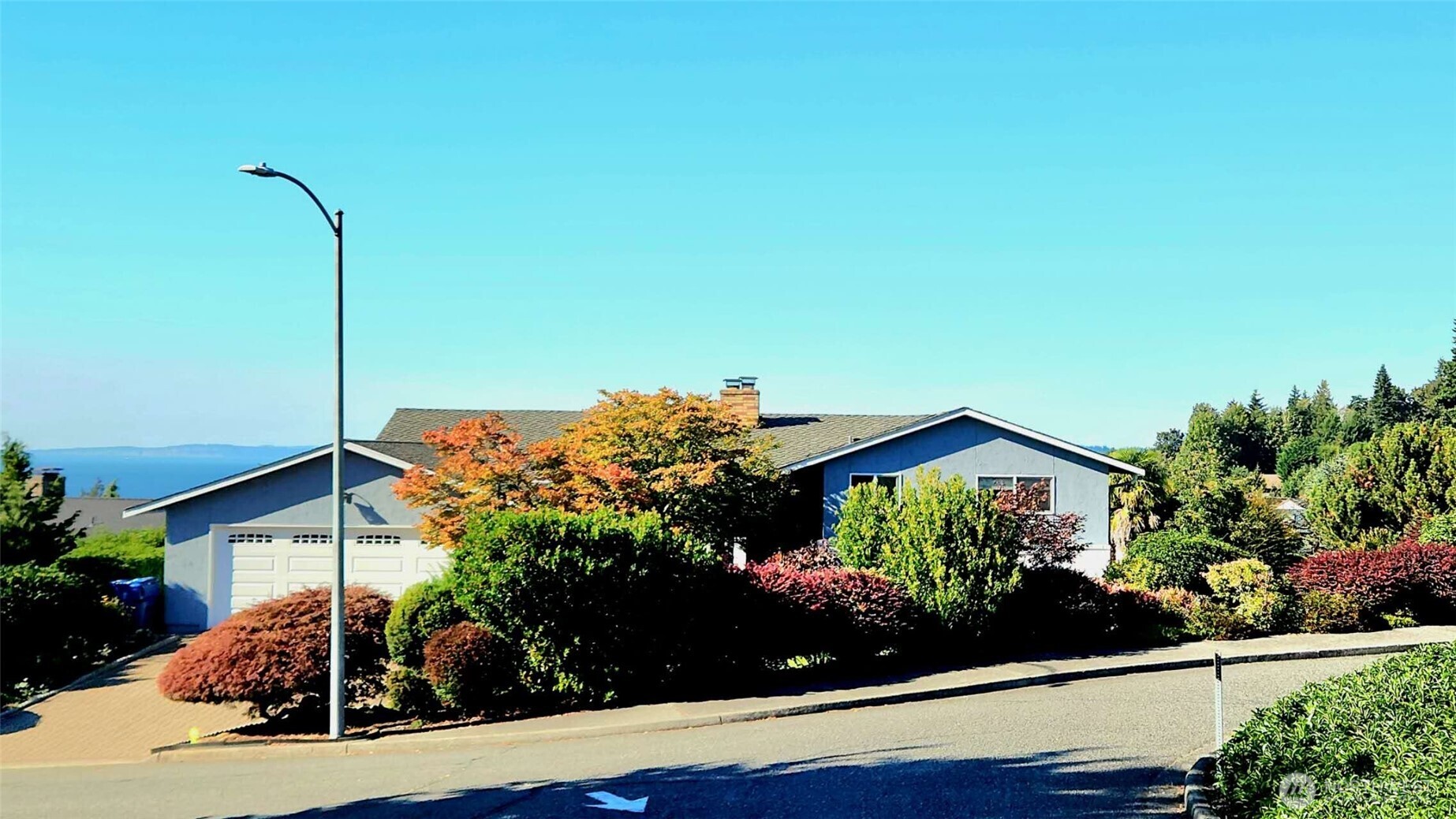 1133 Emerald Hills Drive