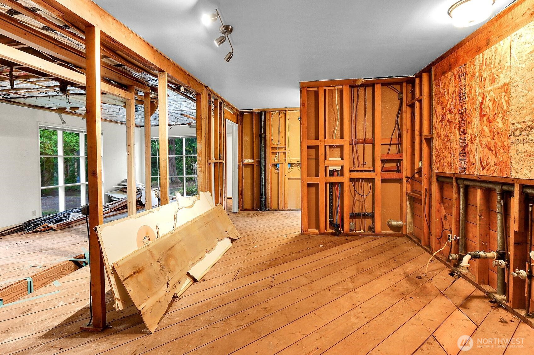 10815 Algonquin Road