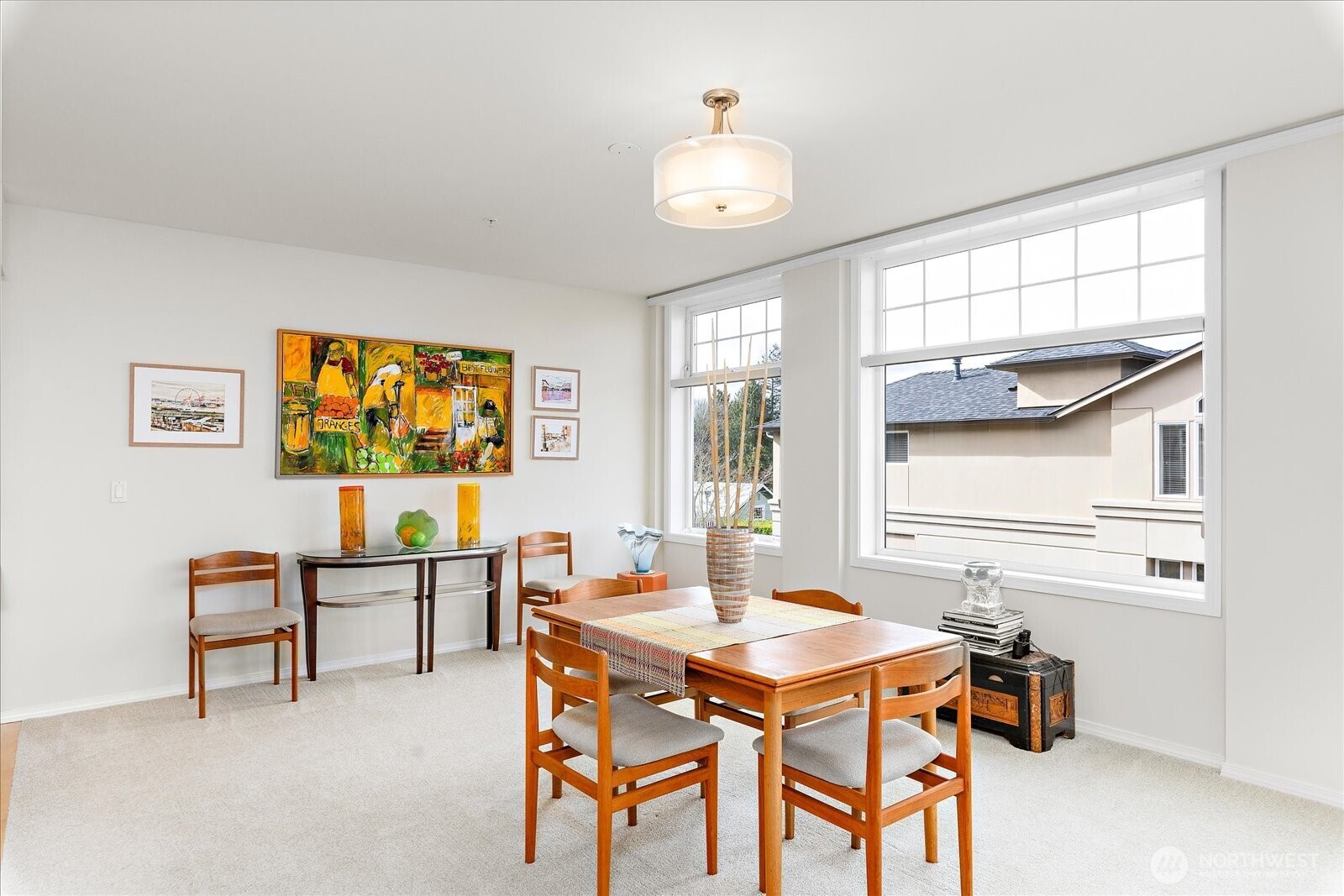 546 Walnut Street Unit: 201