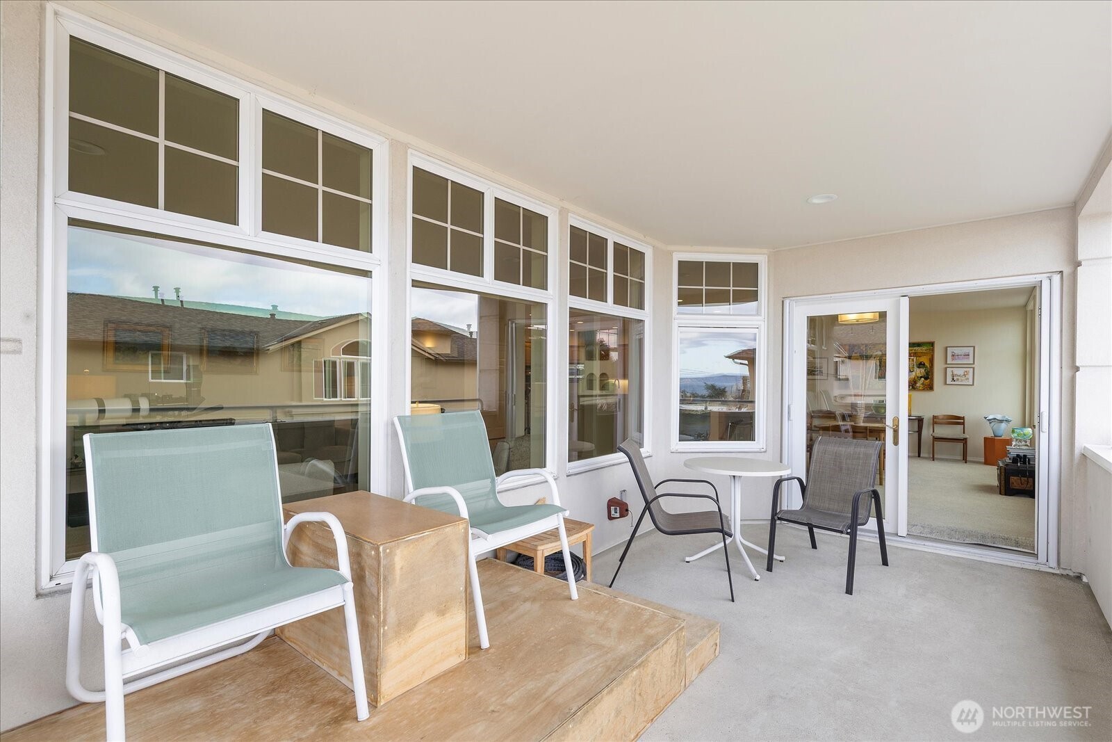 546 Walnut Street Unit: 201