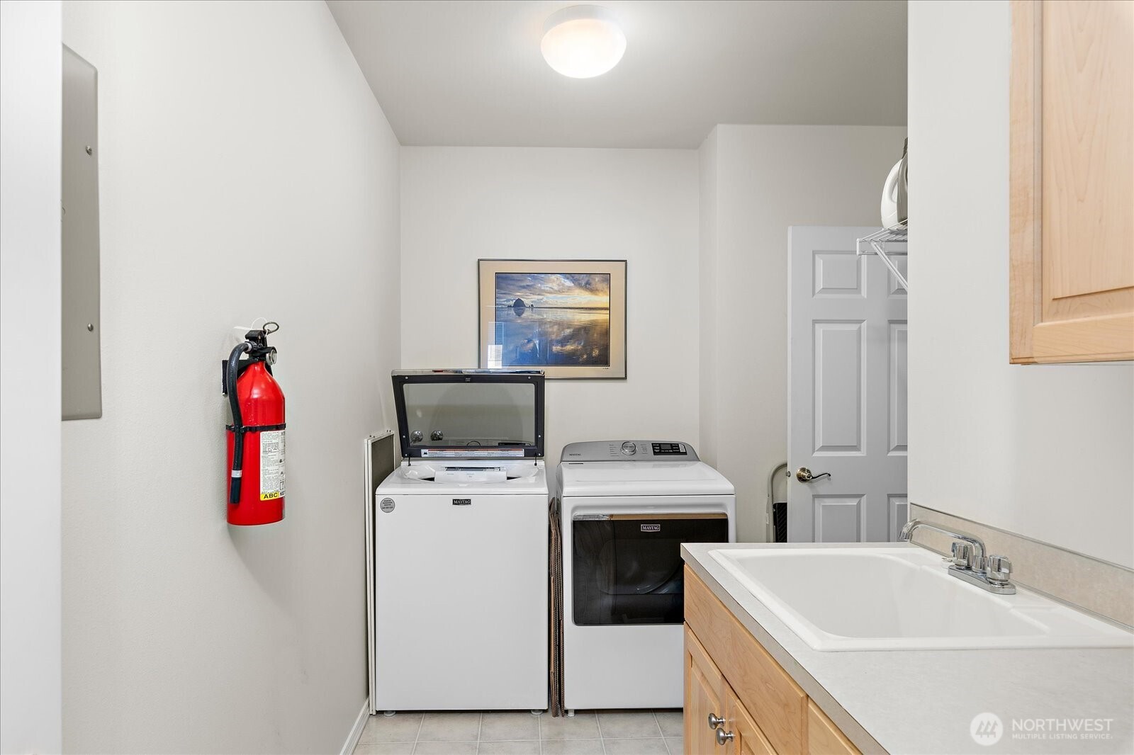 546 Walnut Street Unit: 201