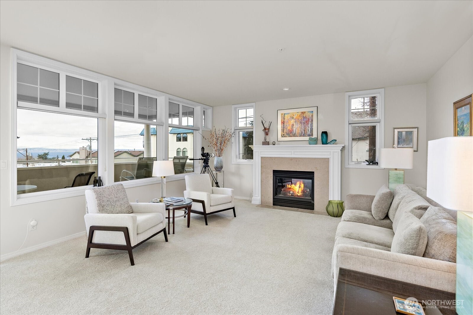 546 Walnut Street Unit: 201