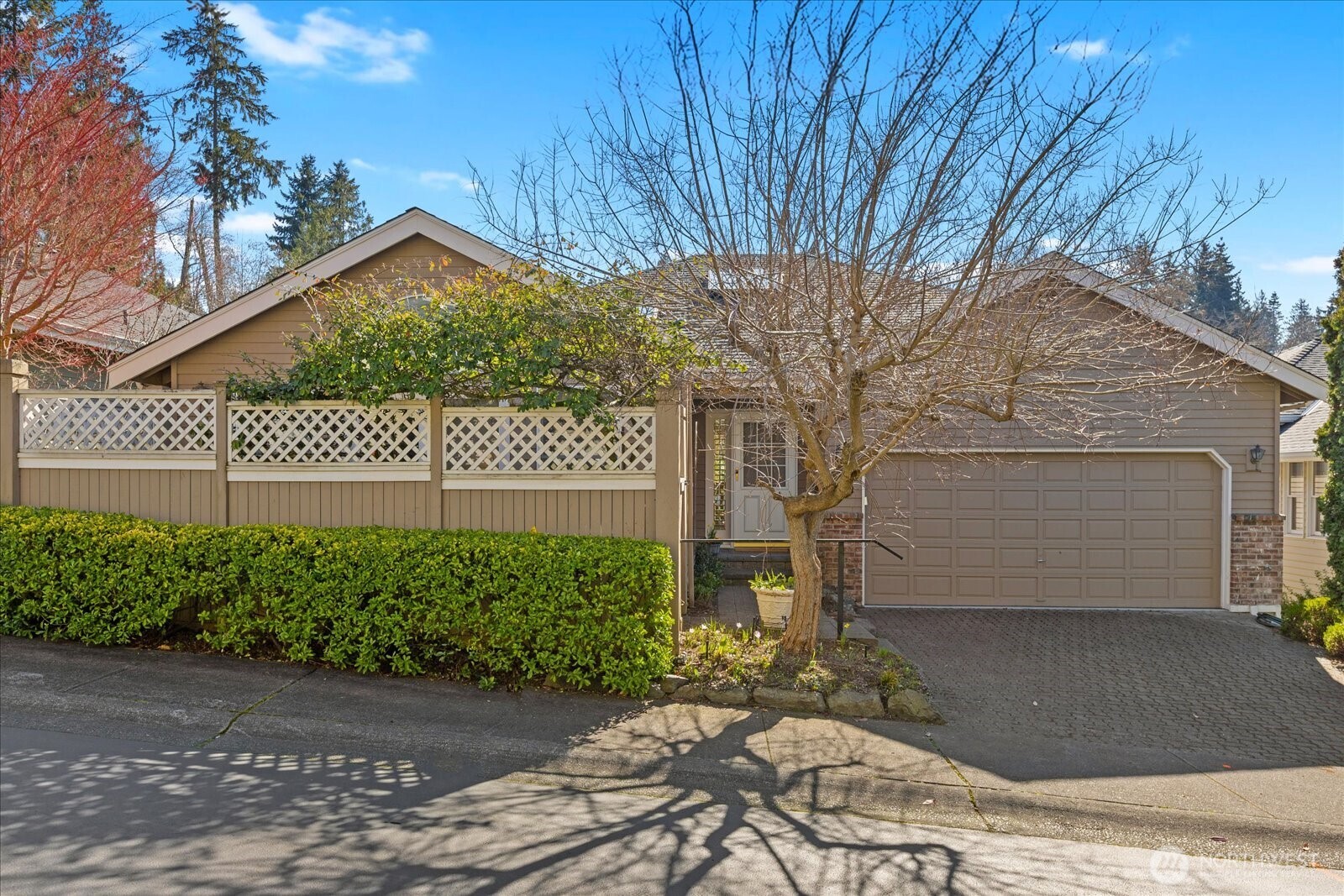 612 Elm Place