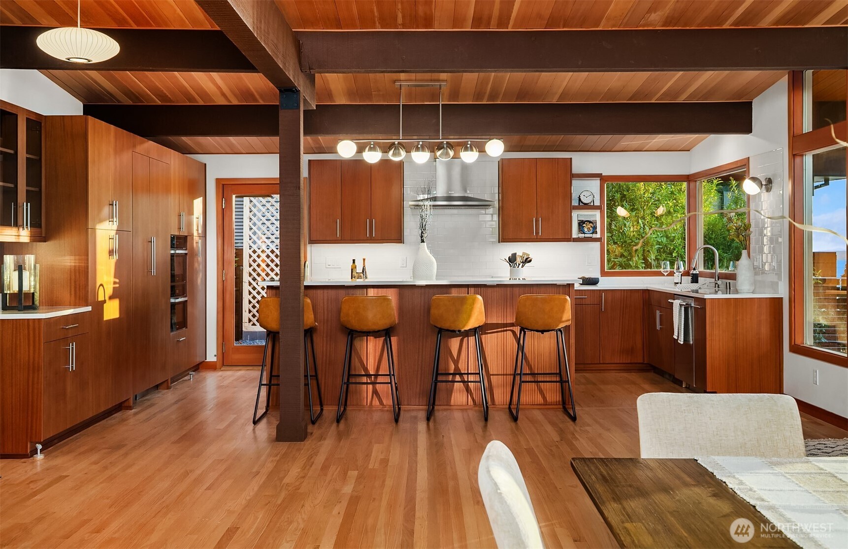 12524 Marine View Drive