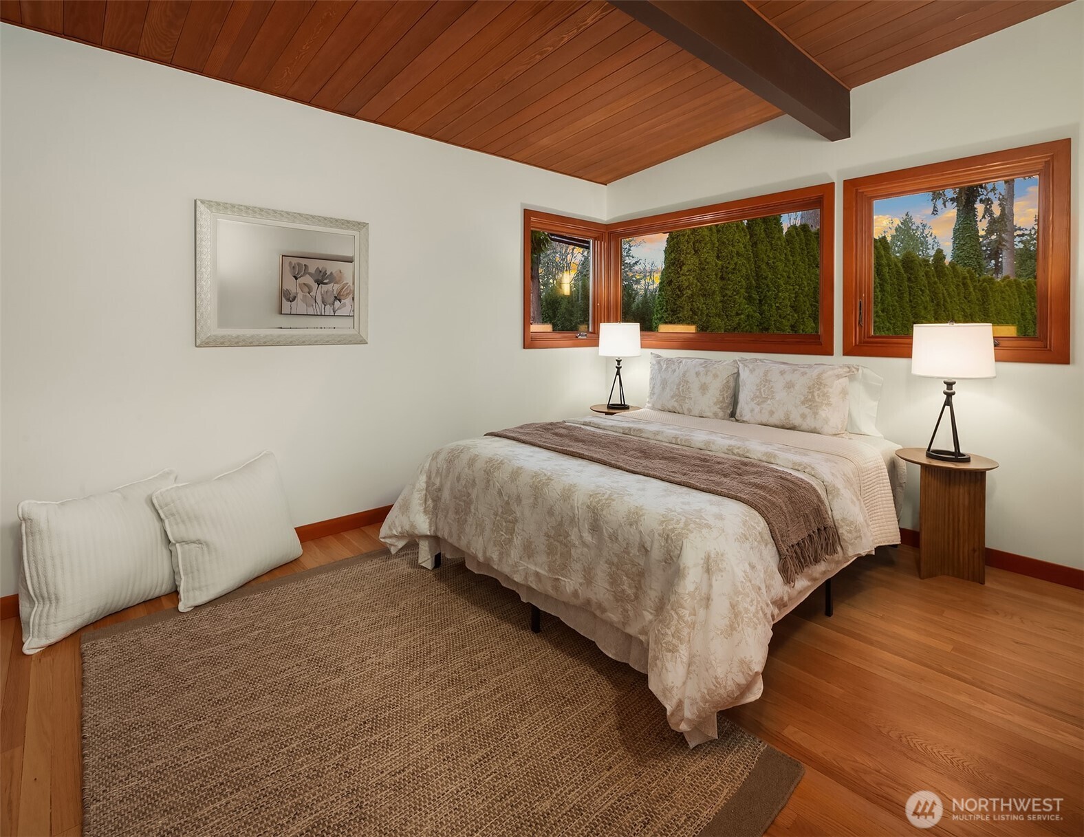 12524 Marine View Drive