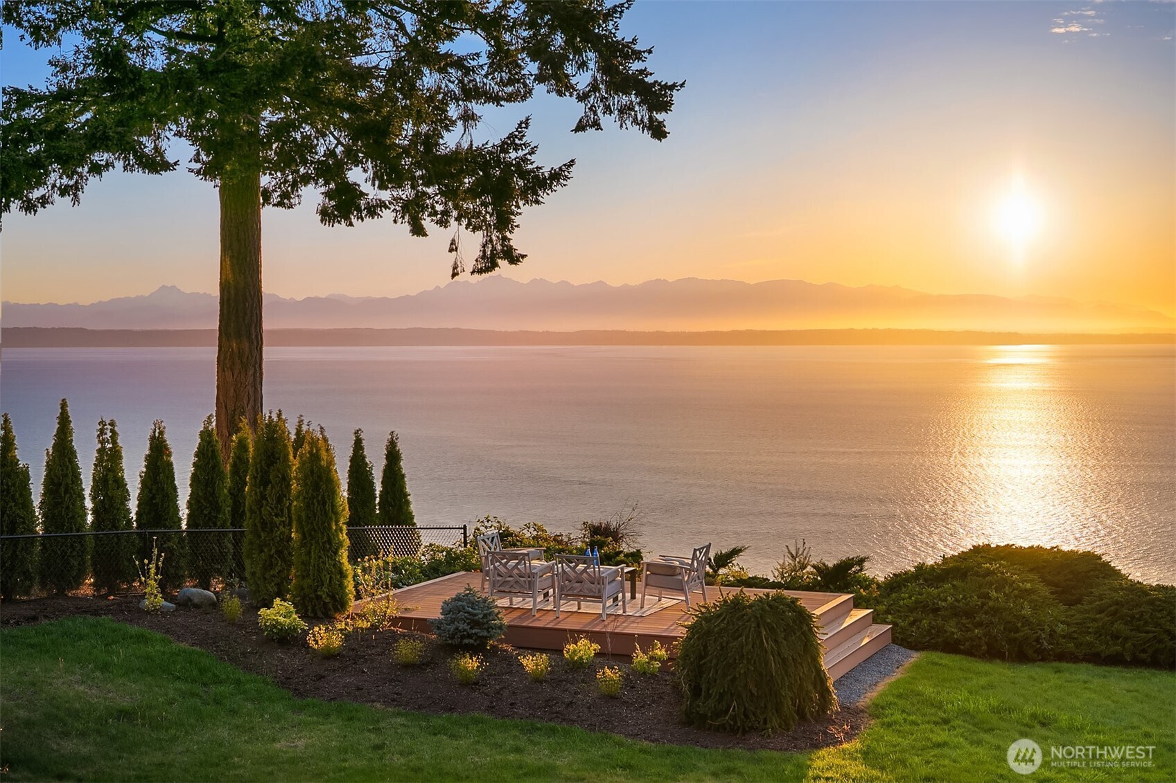 12524 Marine View Drive