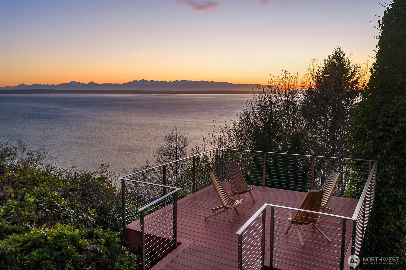 12524 Marine View Drive