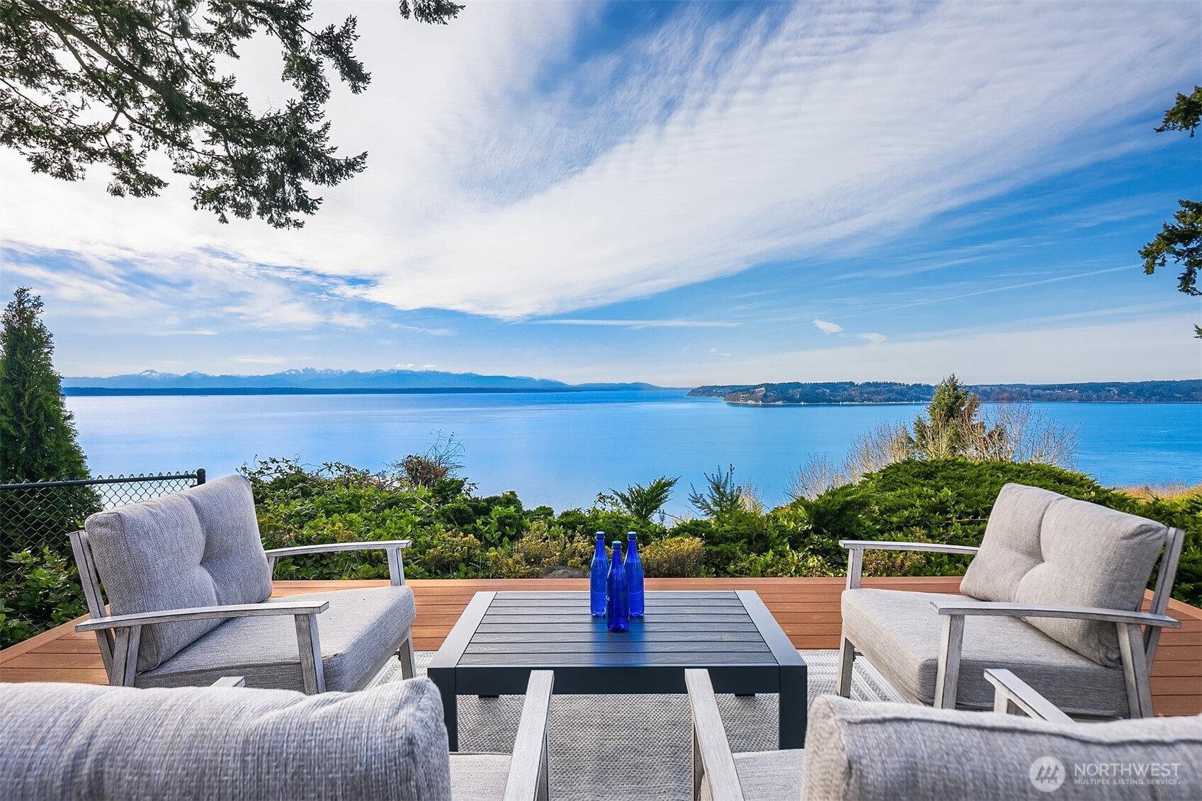 12524 Marine View Drive