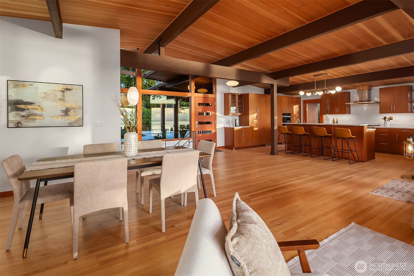 12524 Marine View Drive