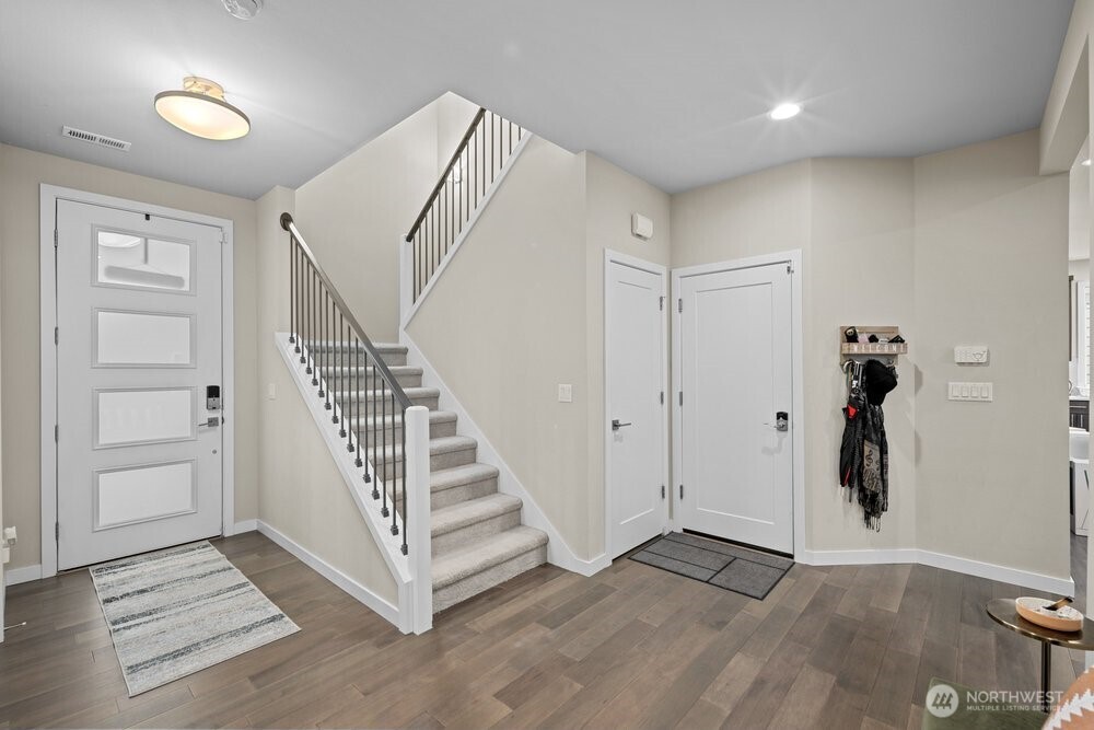 8609 244th Street SW Unit: 11