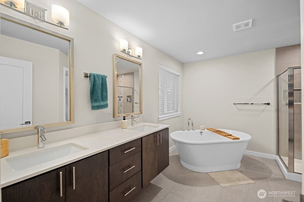 8609 244th Street SW Unit: 11
