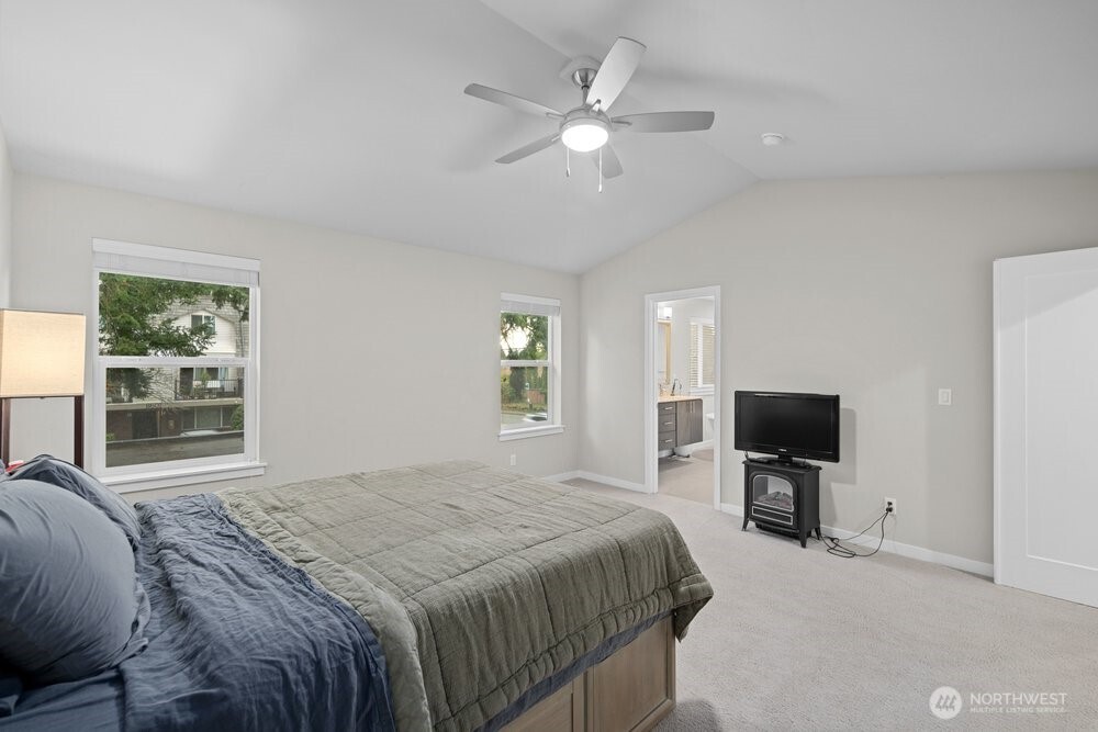 8609 244th Street SW Unit: 11