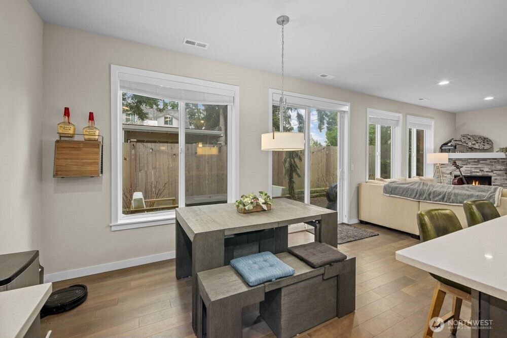 8609 244th Street SW Unit: 11