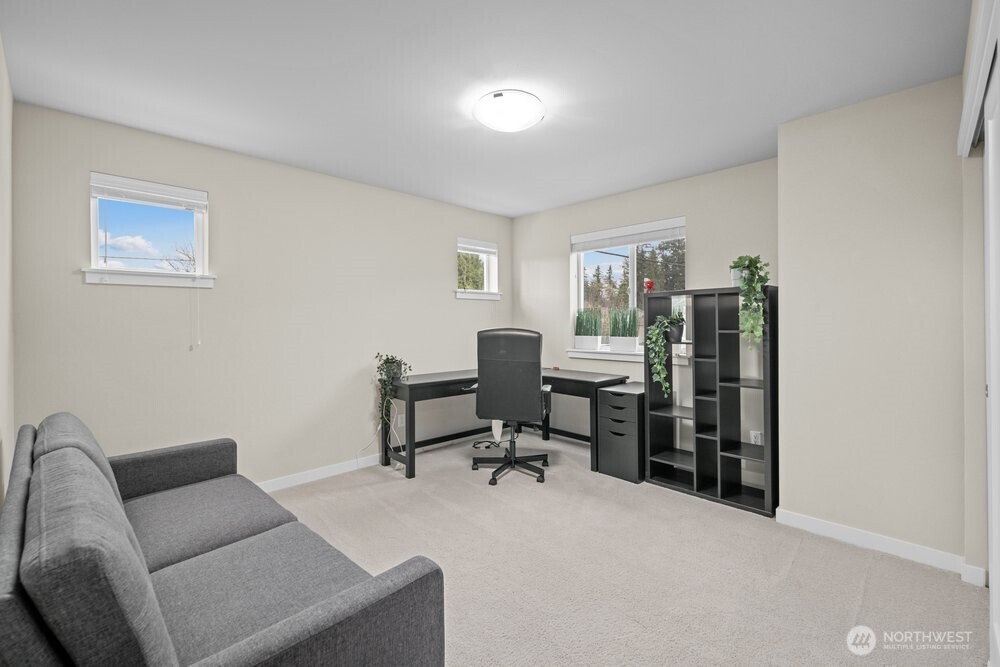 8609 244th Street SW Unit: 11