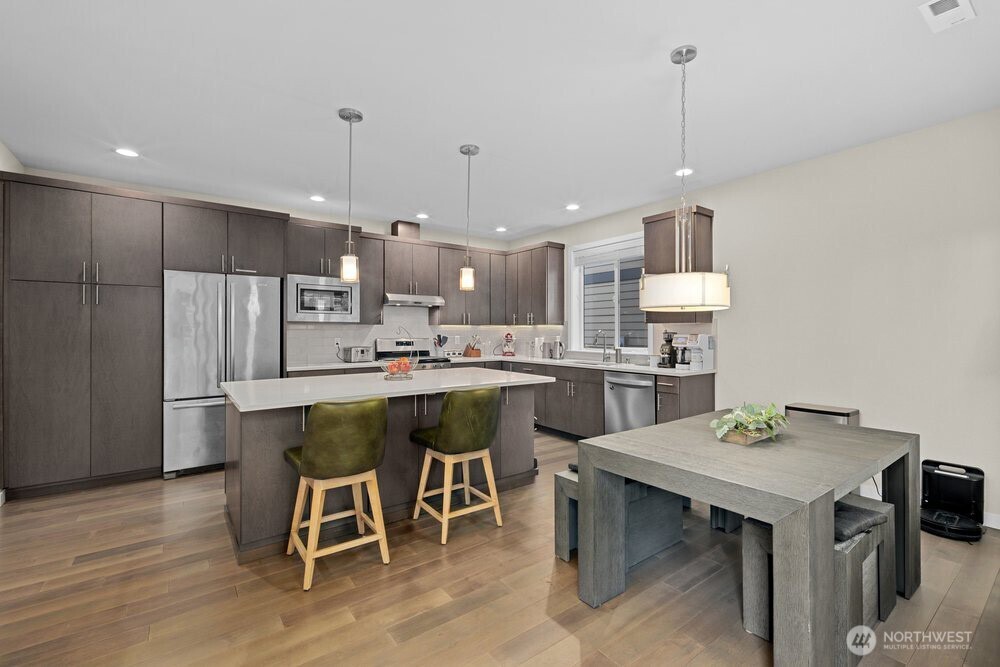 8609 244th Street SW Unit: 11