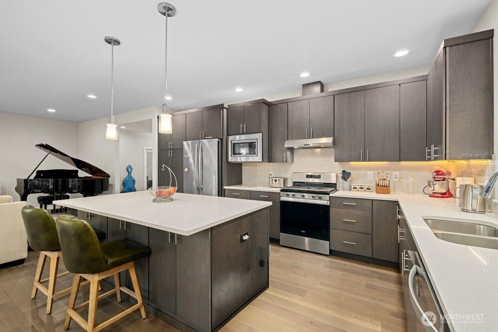 8609 244th Street SW Unit: 11