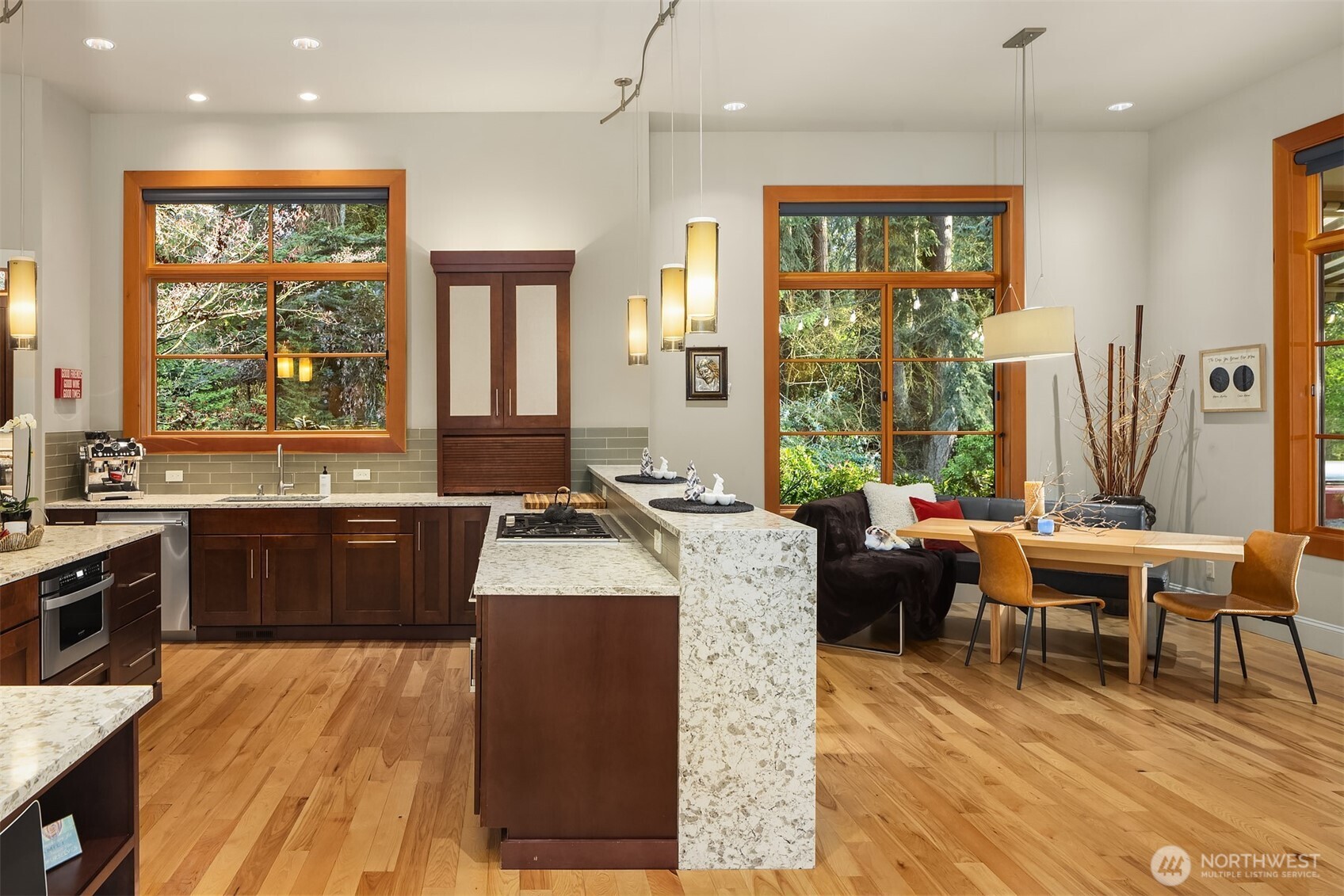 11303 S Dogwood Lane