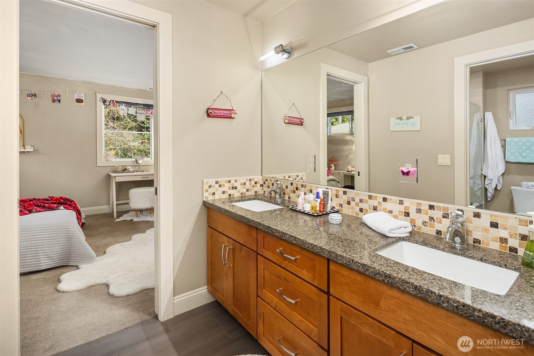 11303 S Dogwood Lane