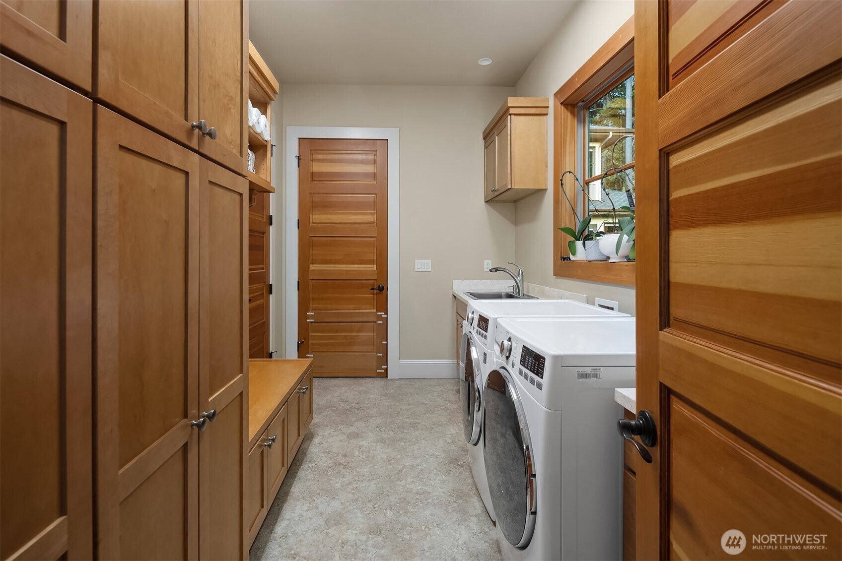 11303 S Dogwood Lane