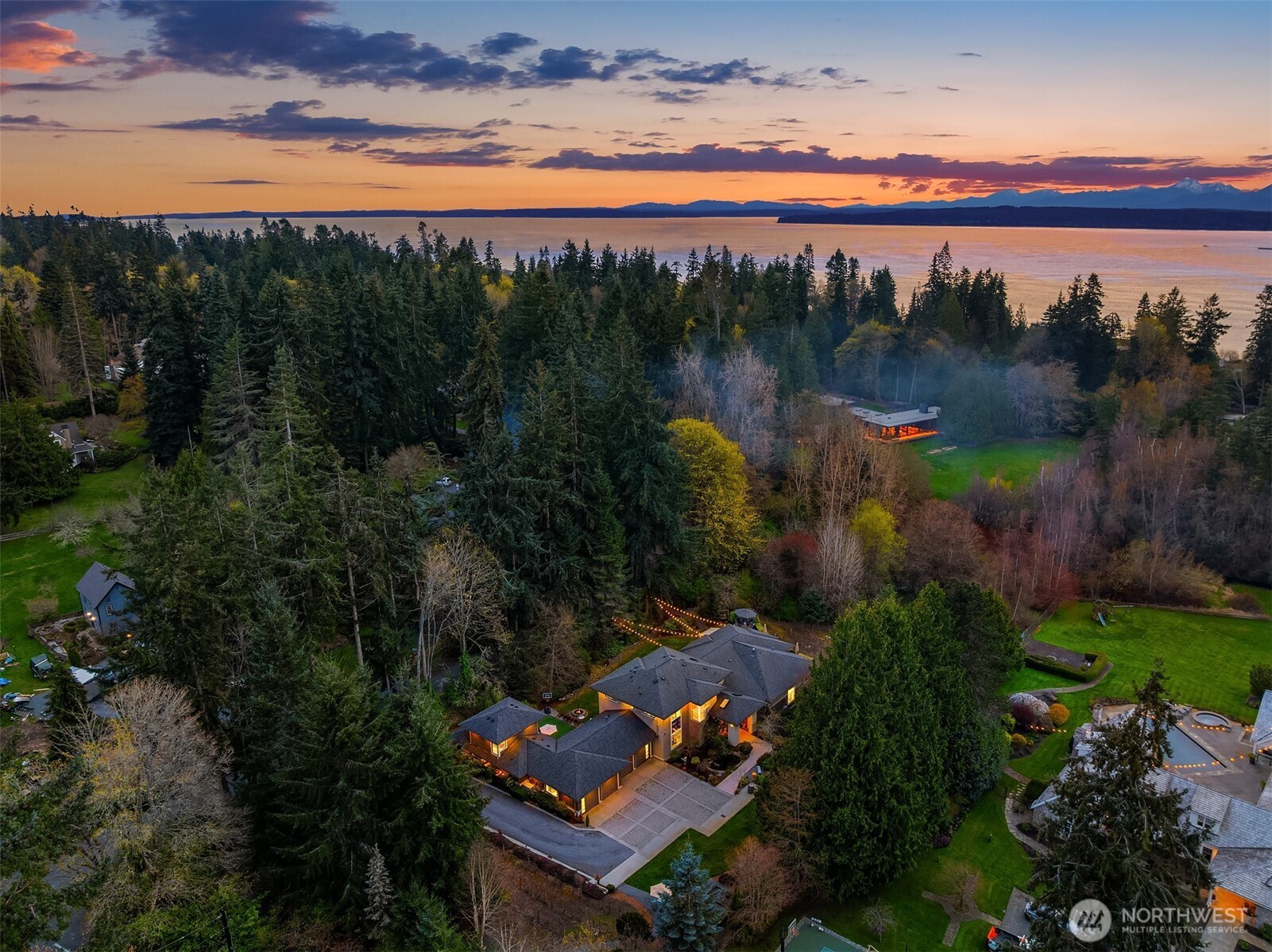 11303 S Dogwood Lane