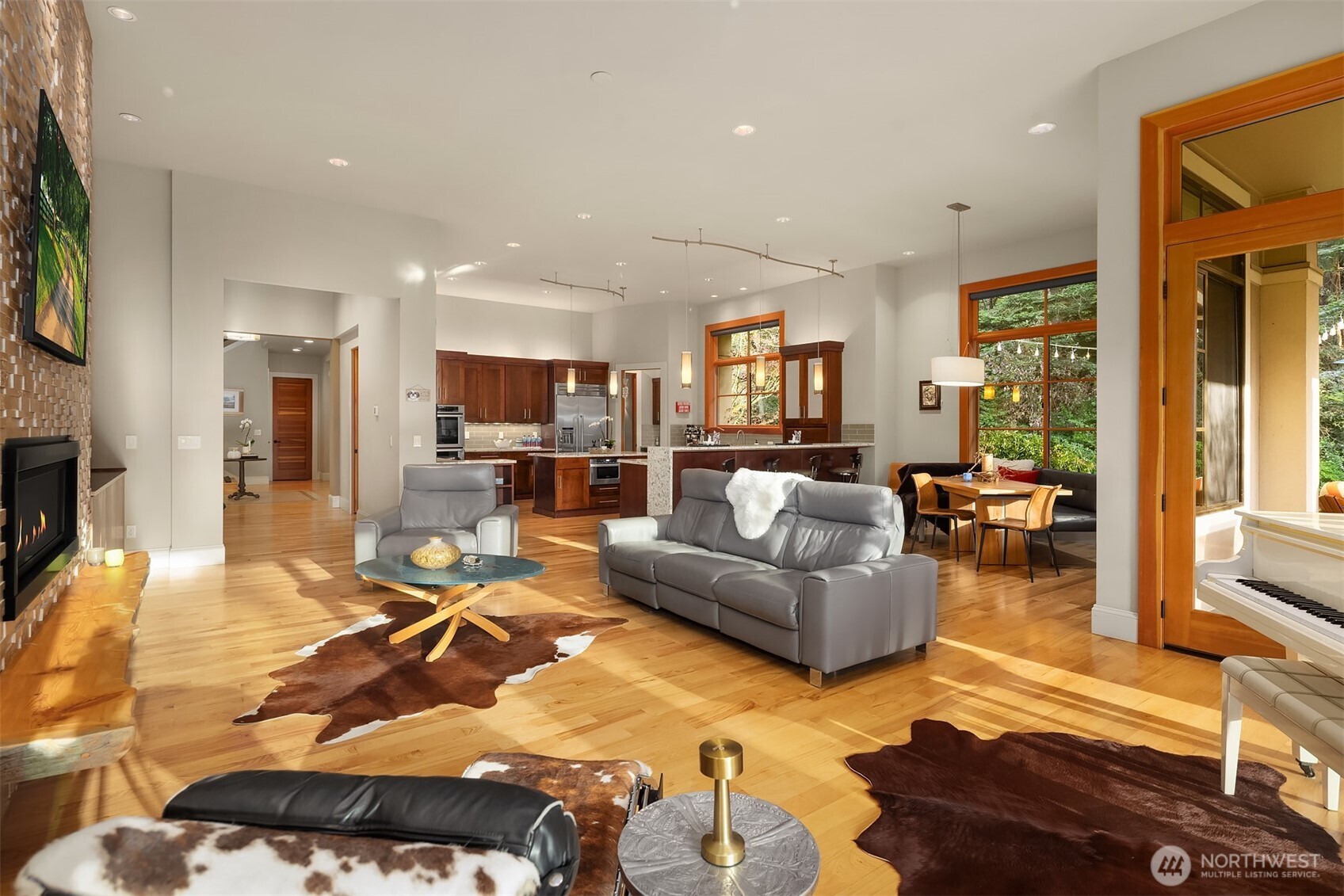 11303 S Dogwood Lane