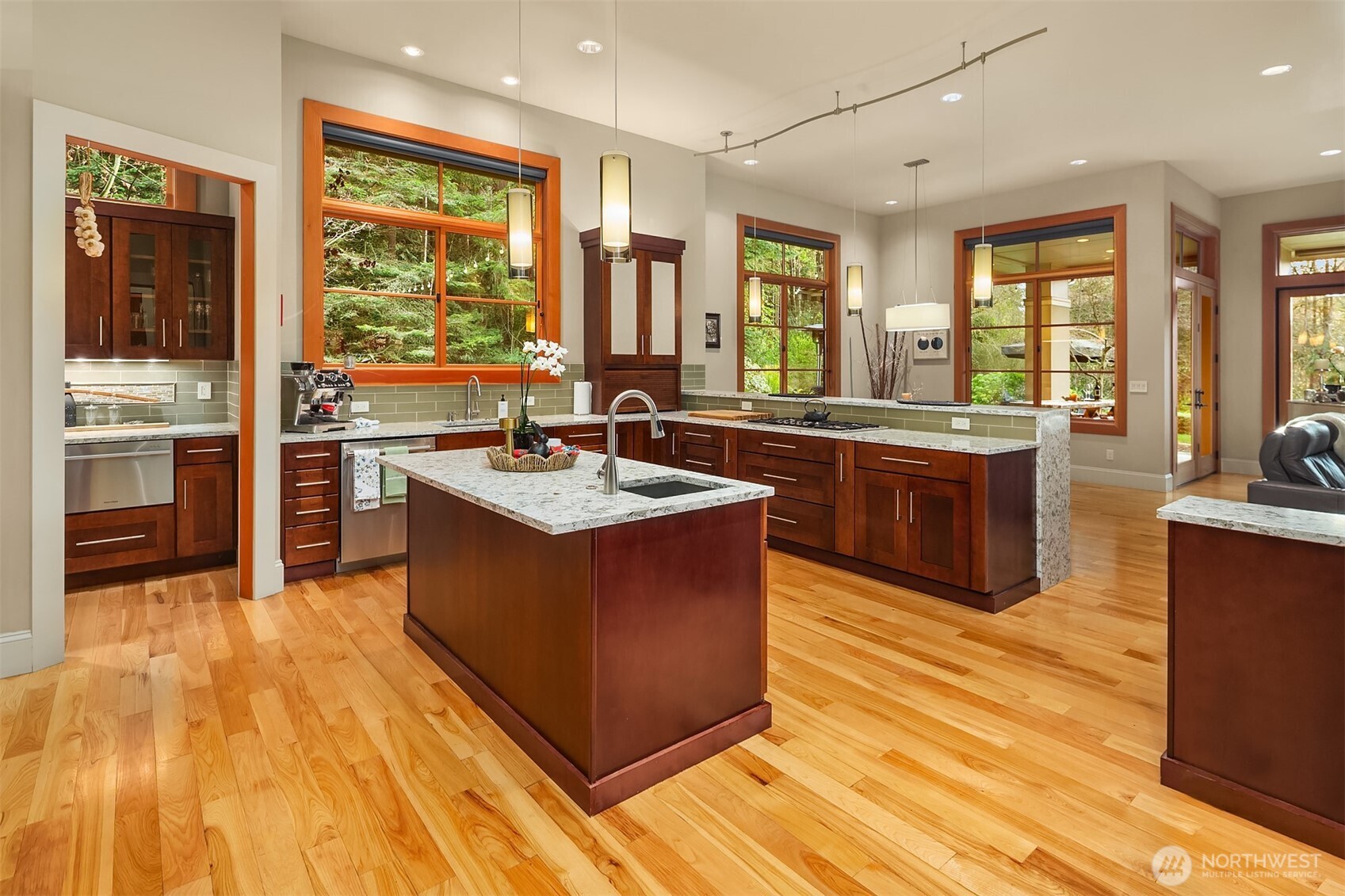 11303 S Dogwood Lane