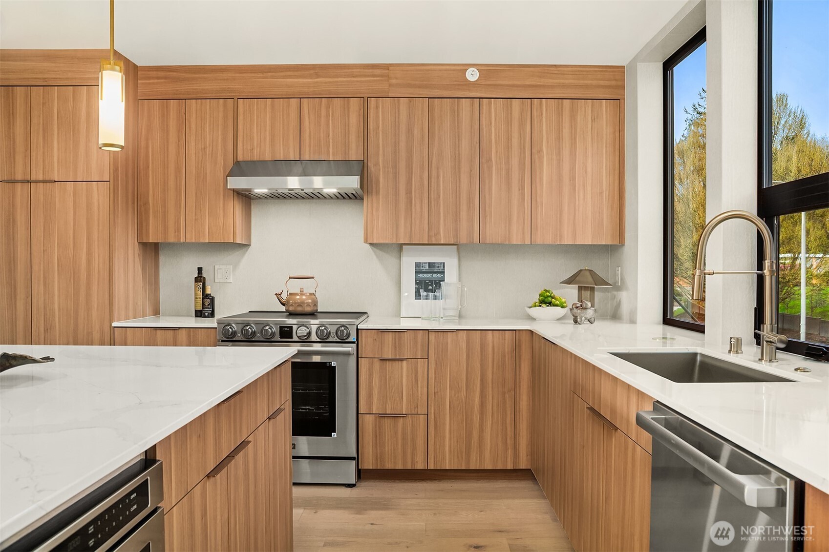 614 5th Avenue S Unit: B103