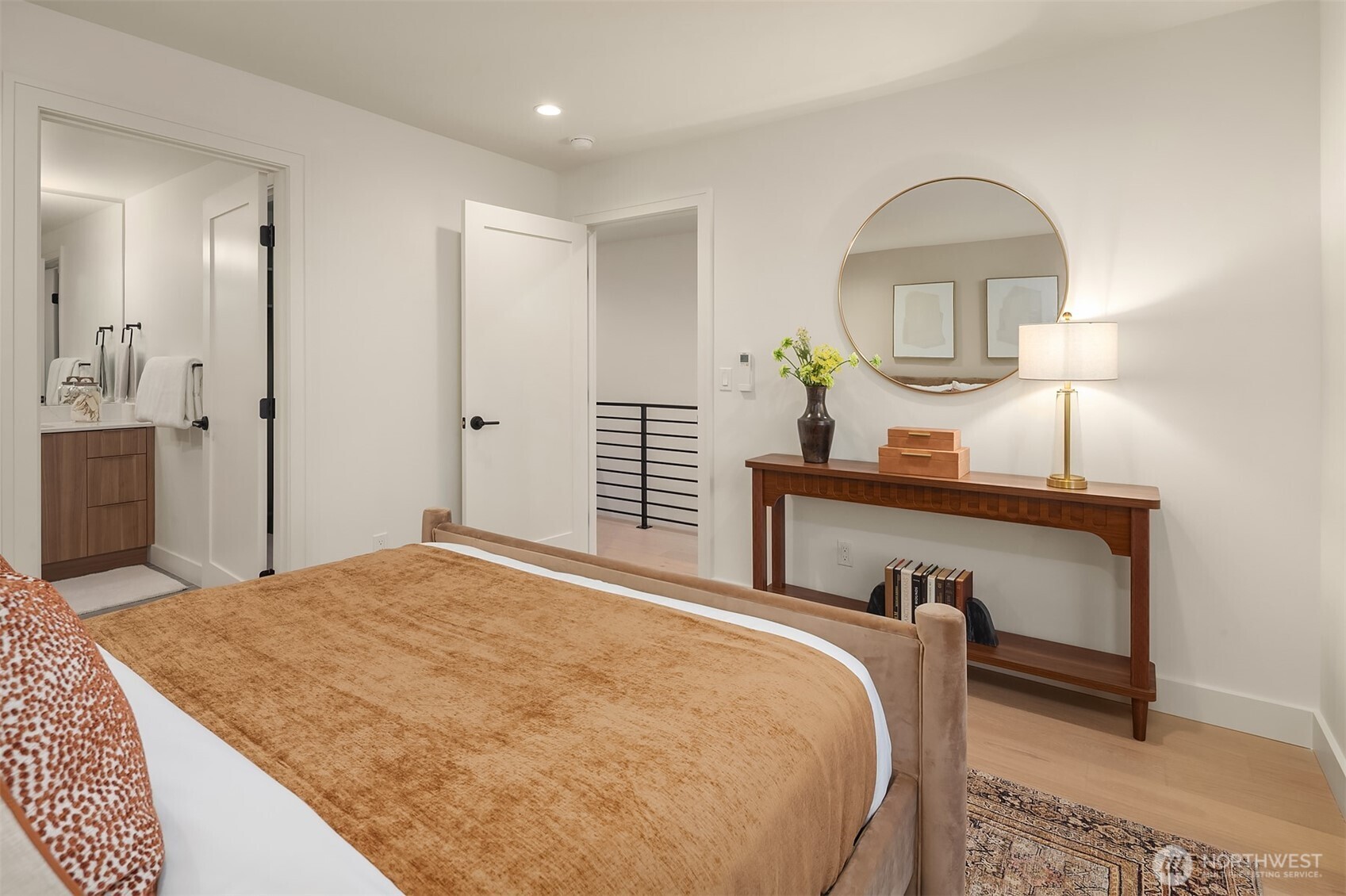 614 5th Avenue S Unit: B103