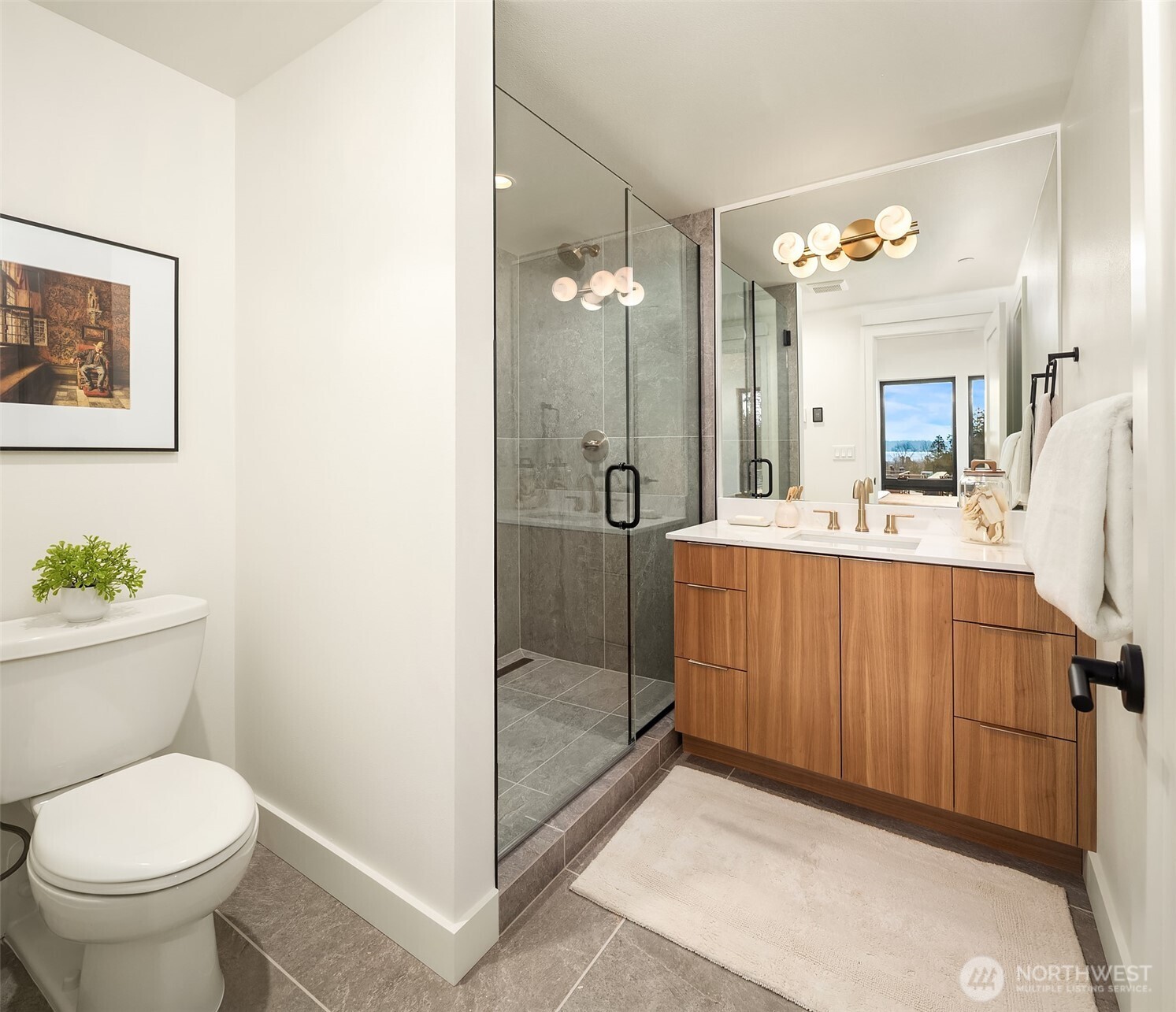 614 5th Avenue S Unit: B103