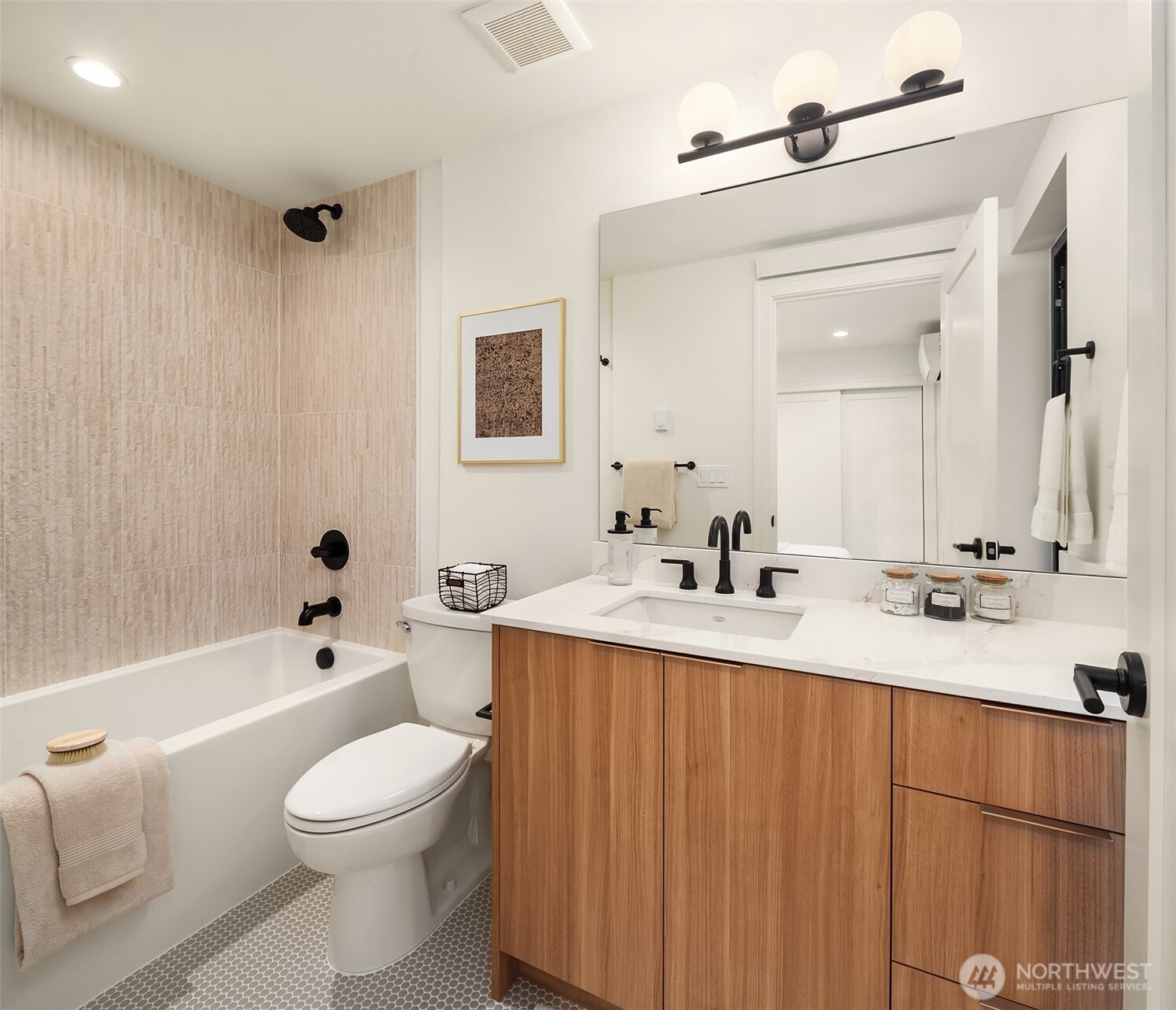 614 5th Avenue S Unit: B103